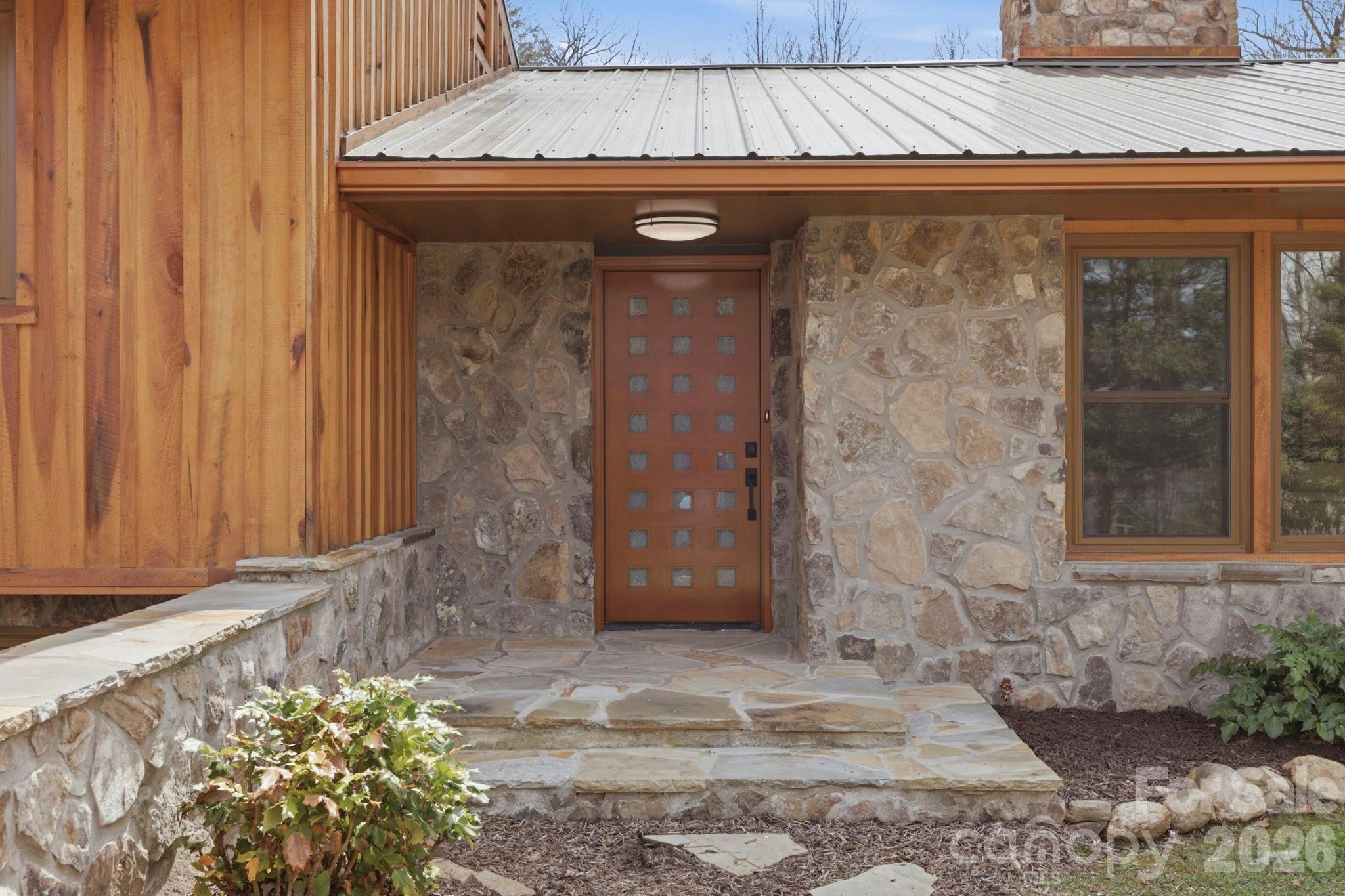 100 Ashton Lane — Brevard