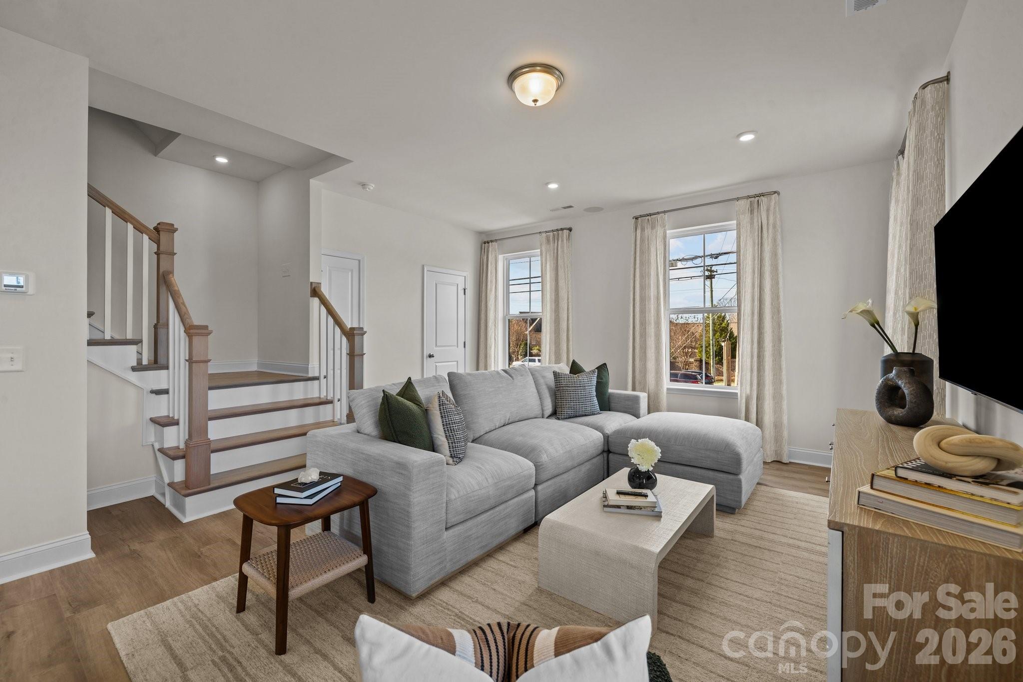 3122 Middle Street — Charlotte