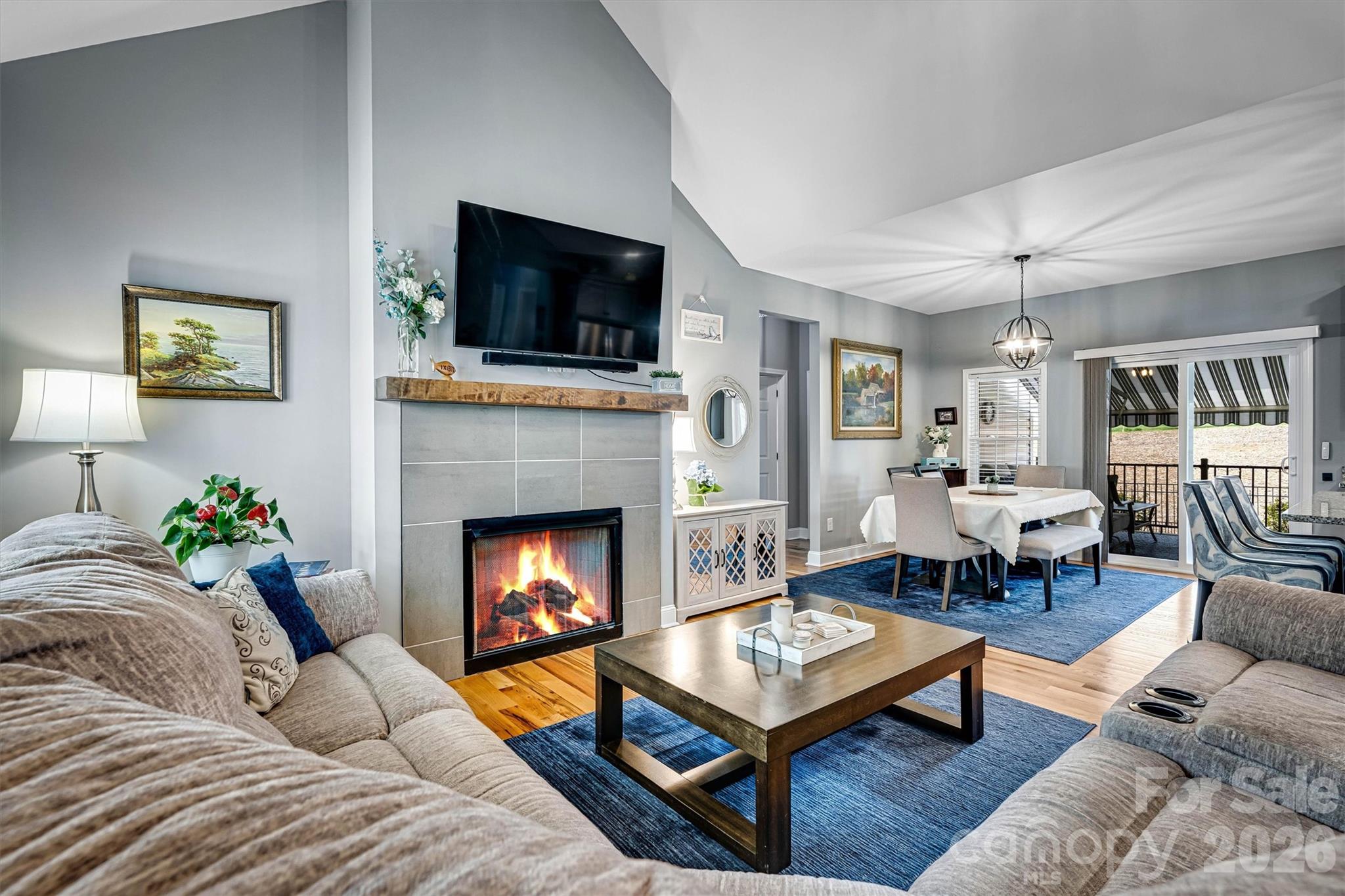 1181 Kensington Circle — Newton