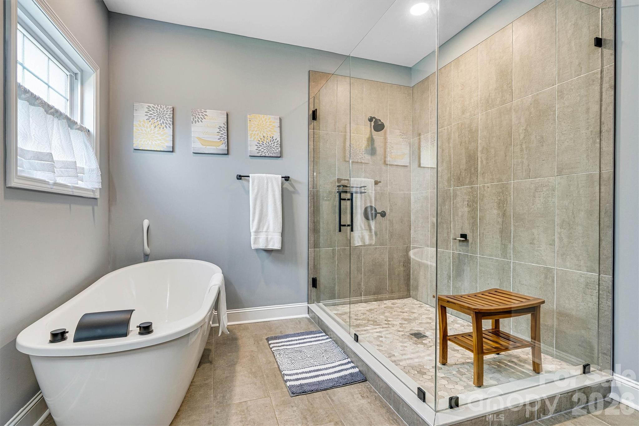 1181 Kensington Circle — Newton