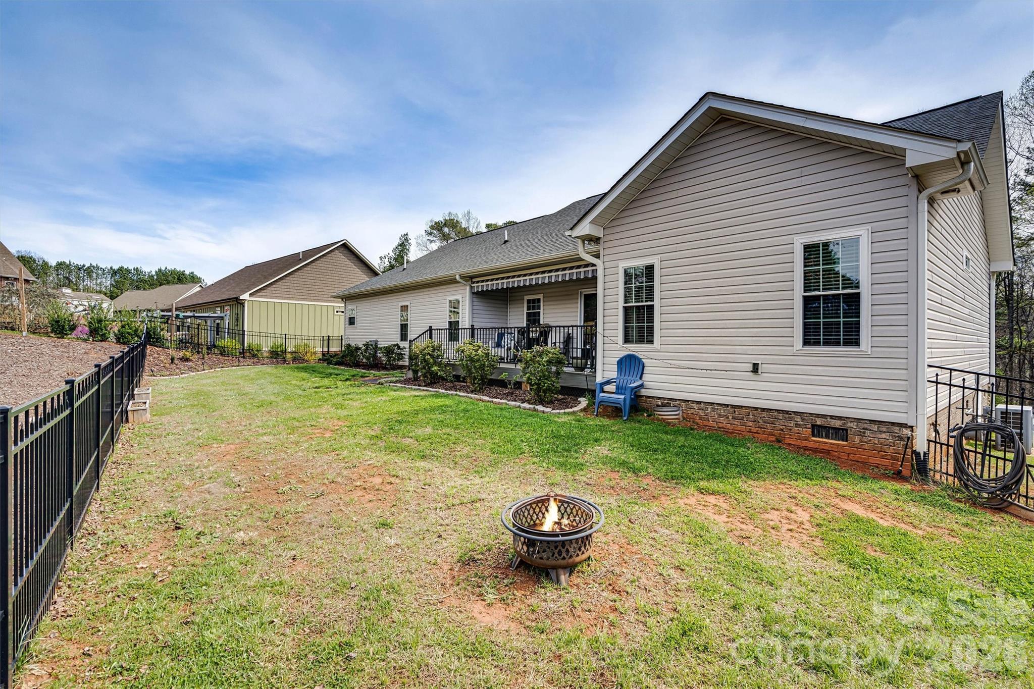 1181 Kensington Circle — Newton