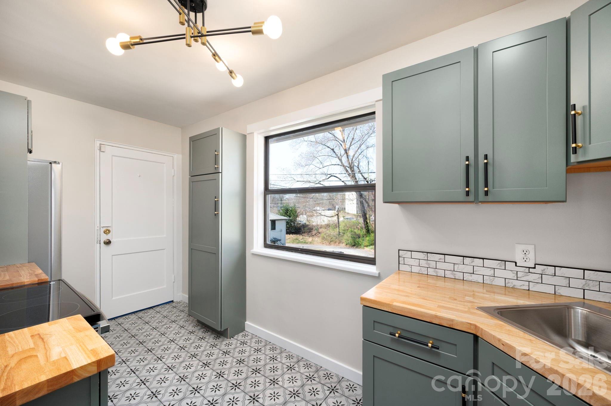 615 Biltmore Avenue #T8 — Asheville
