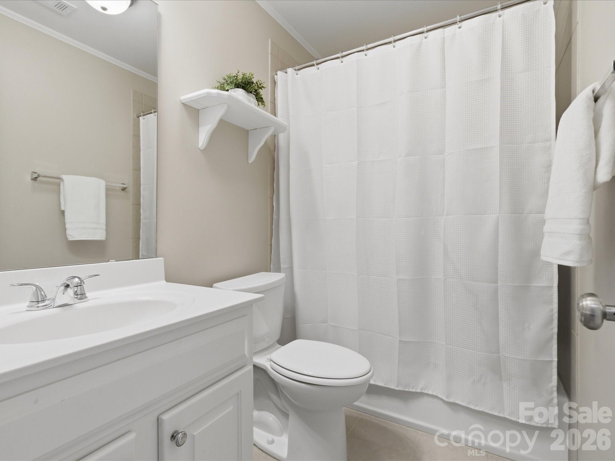 3403 Delamere Drive — Matthews