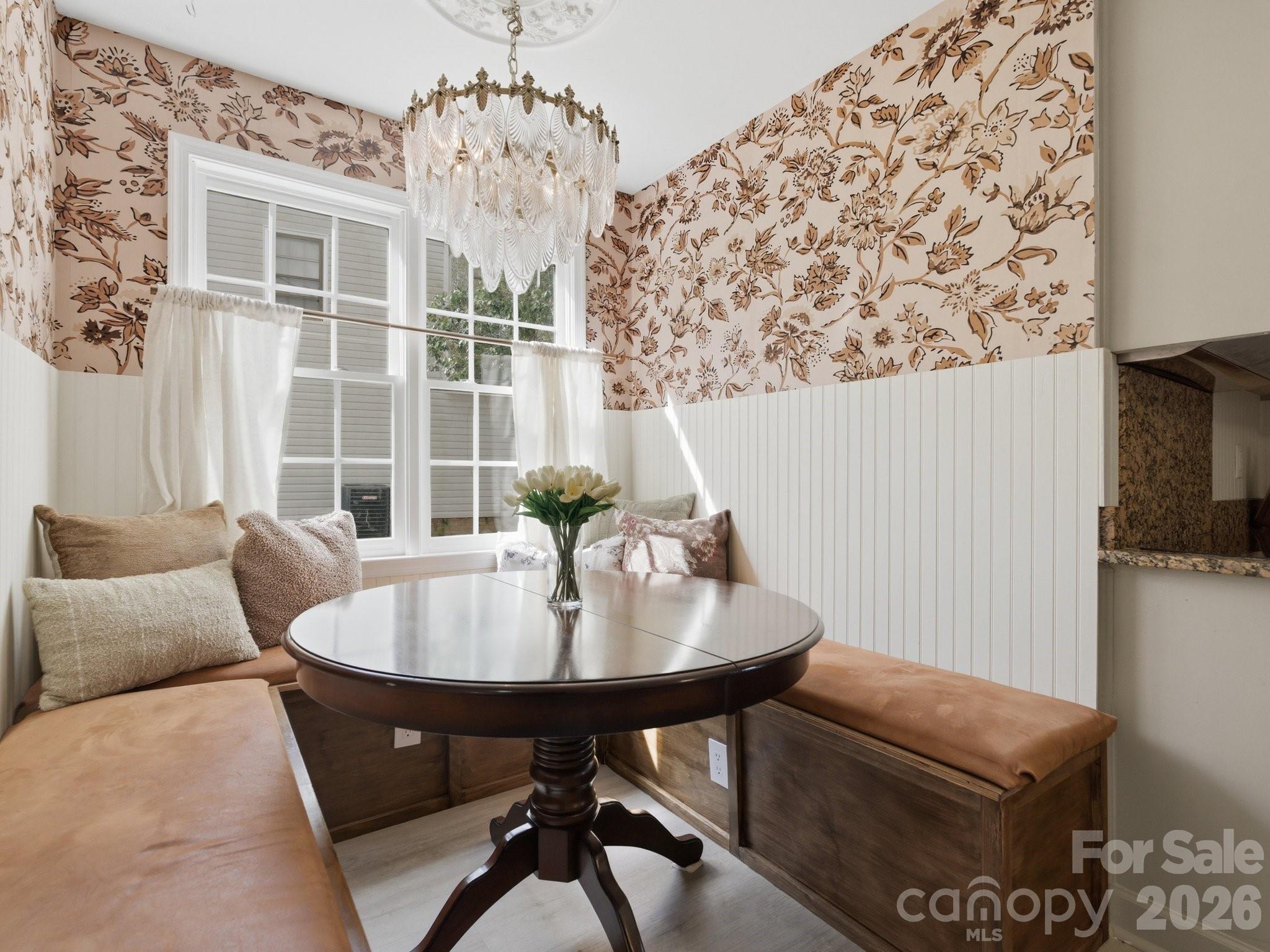 9234 Covedale Drive — Charlotte