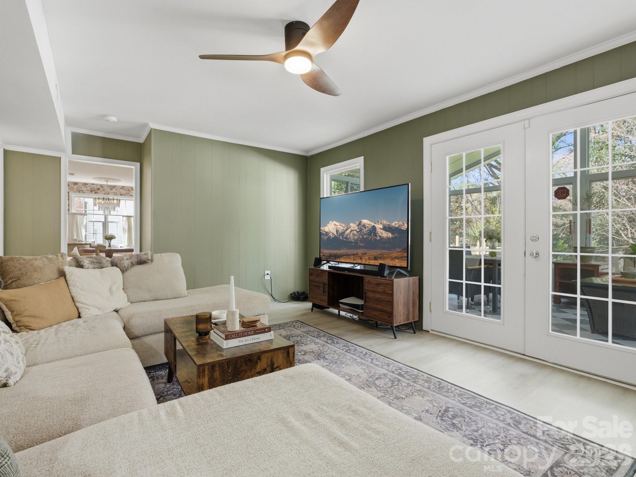 9234 Covedale Drive — Charlotte