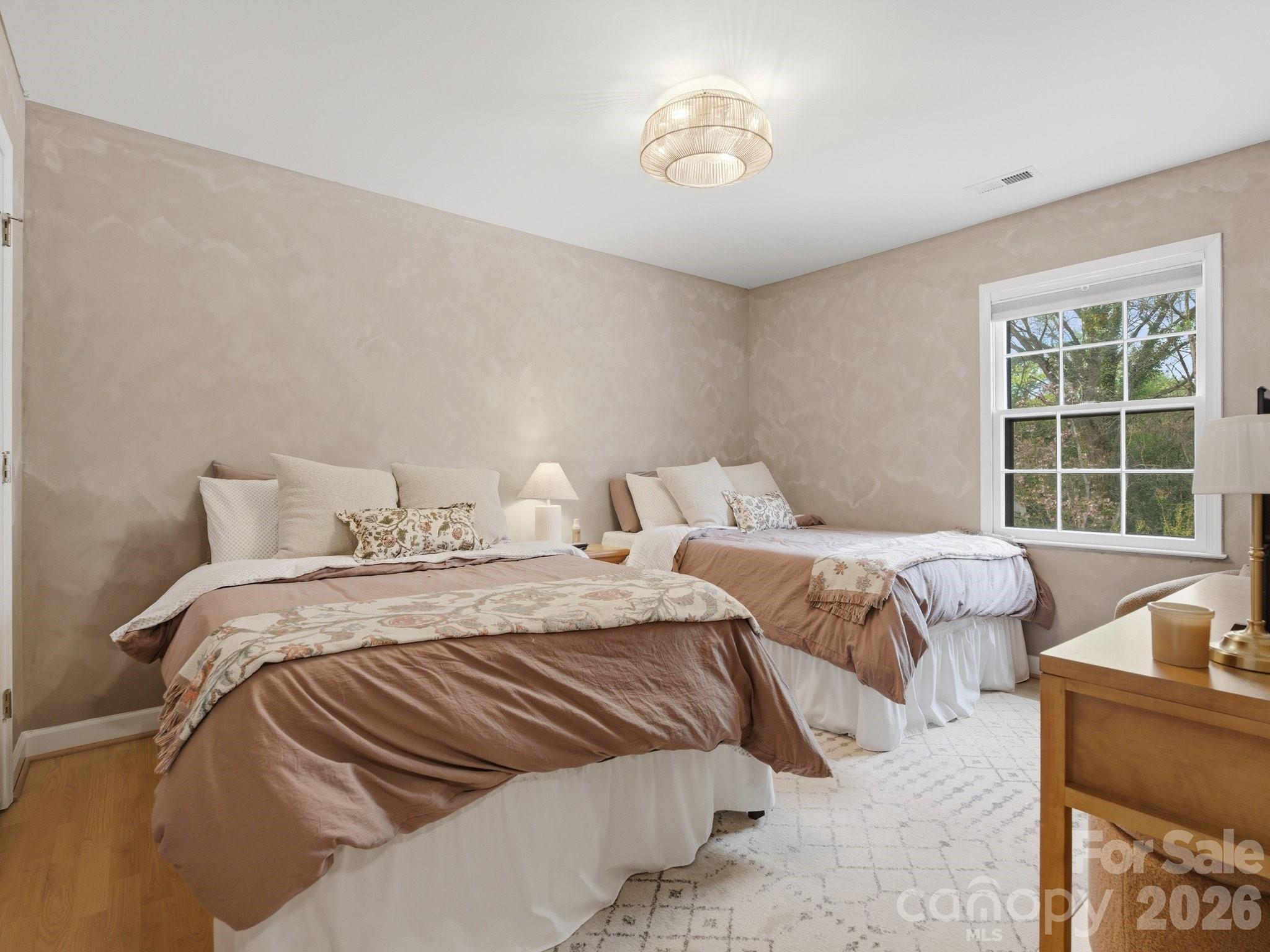 9234 Covedale Drive — Charlotte