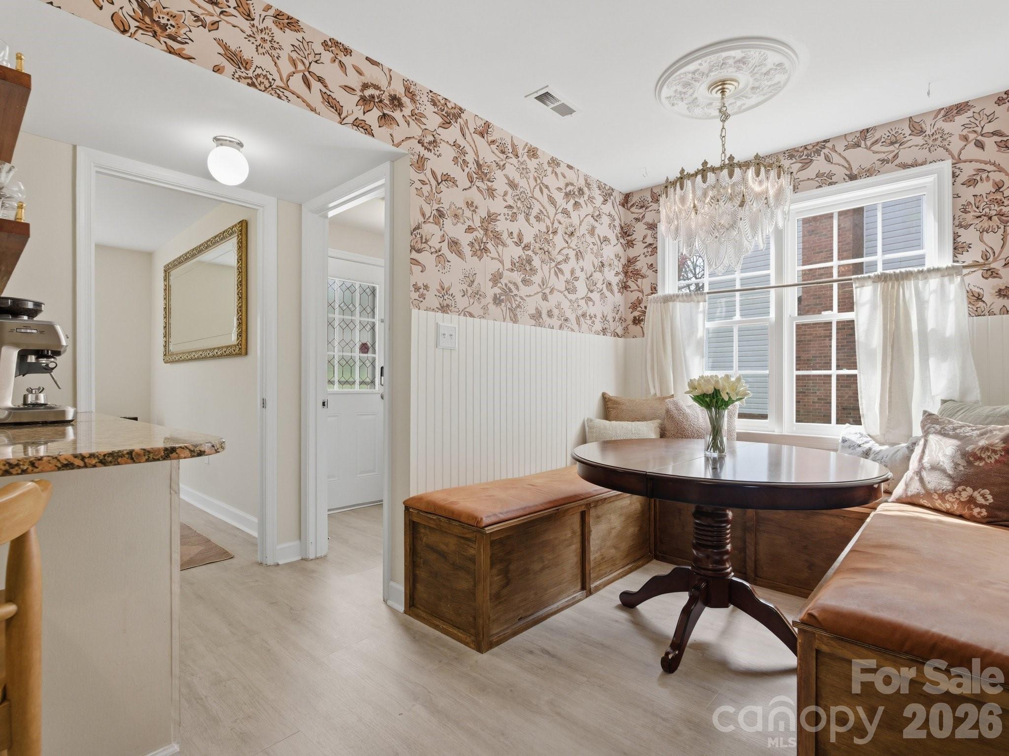 9234 Covedale Drive — Charlotte