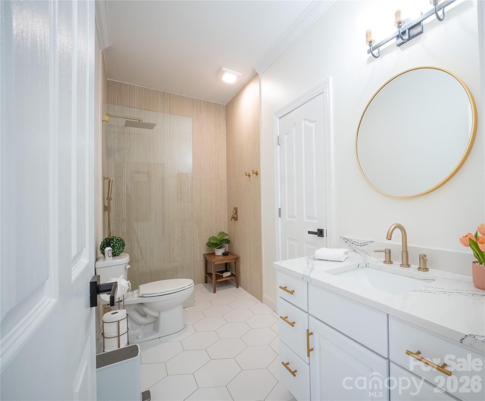 12058 Pelican Court — Tega Cay