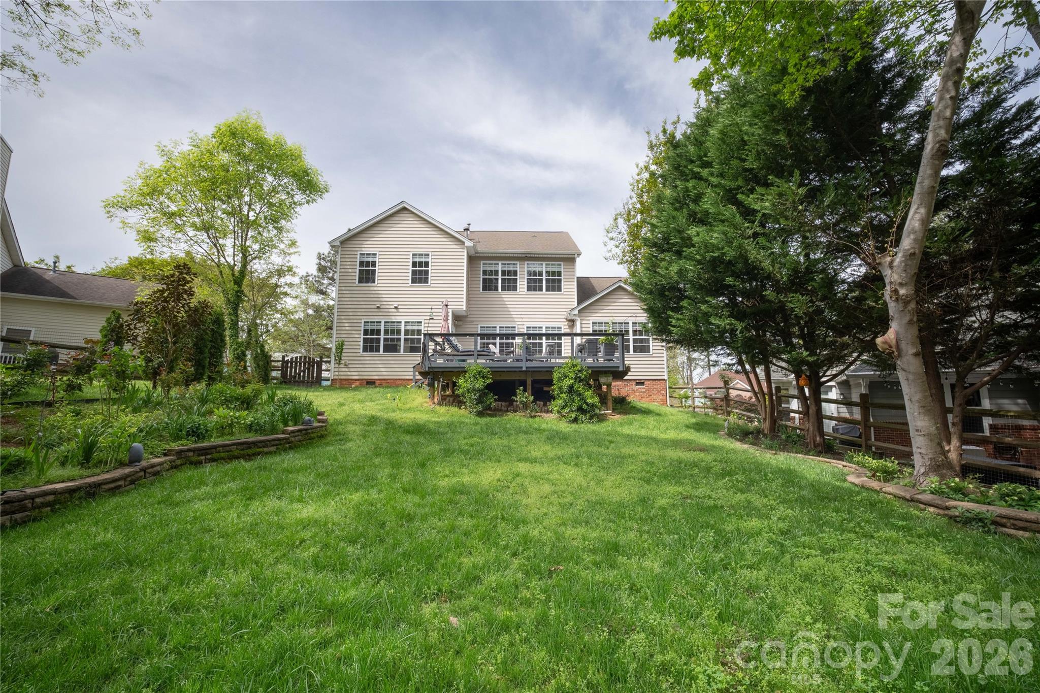 12058 Pelican Court — Tega Cay