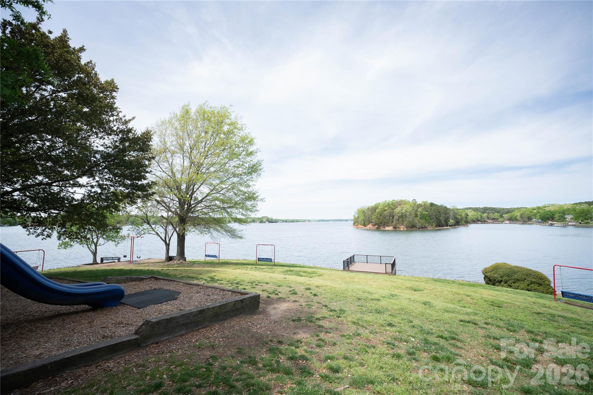 12058 Pelican Court — Tega Cay