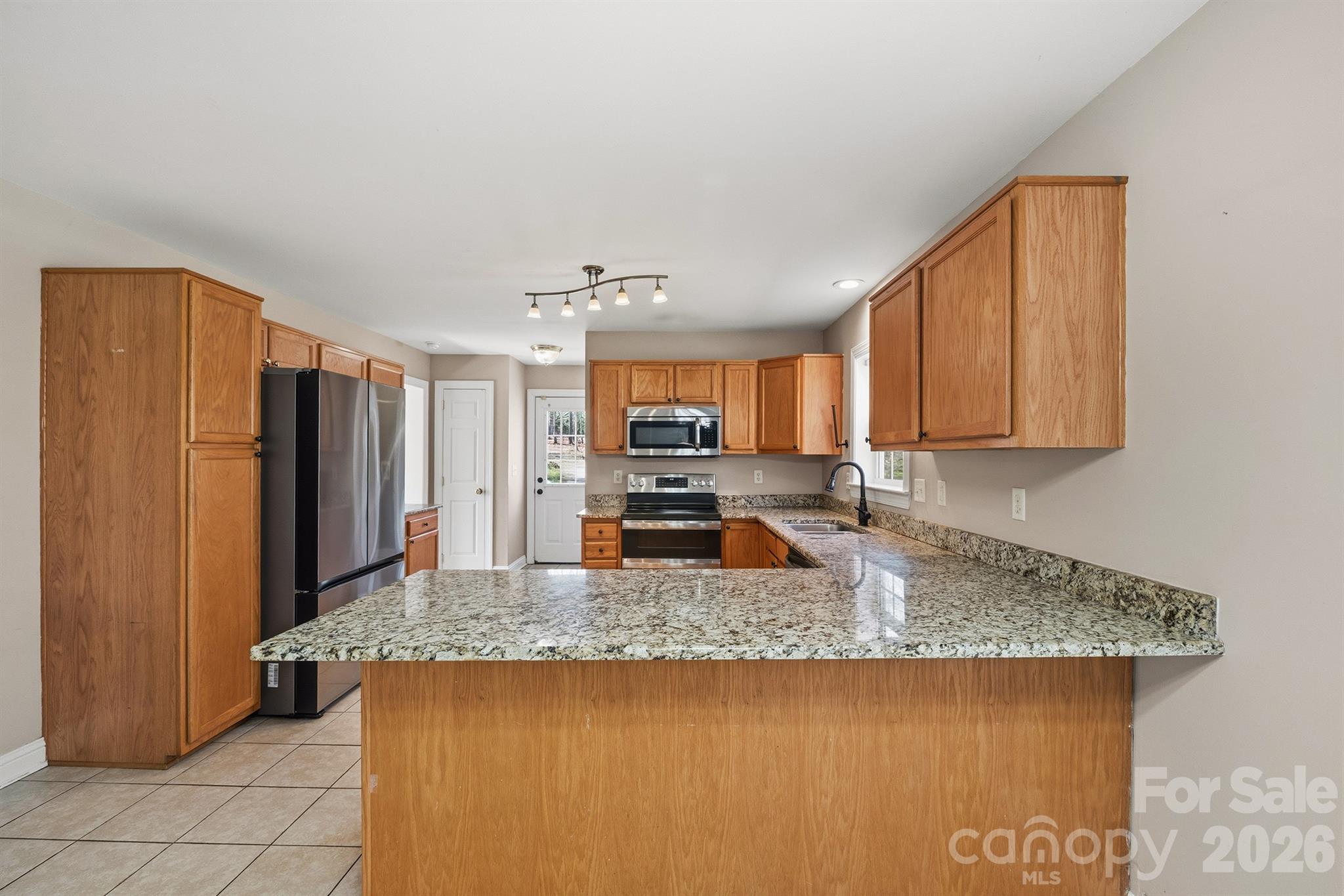 193 Red Hawk Lane — Olin