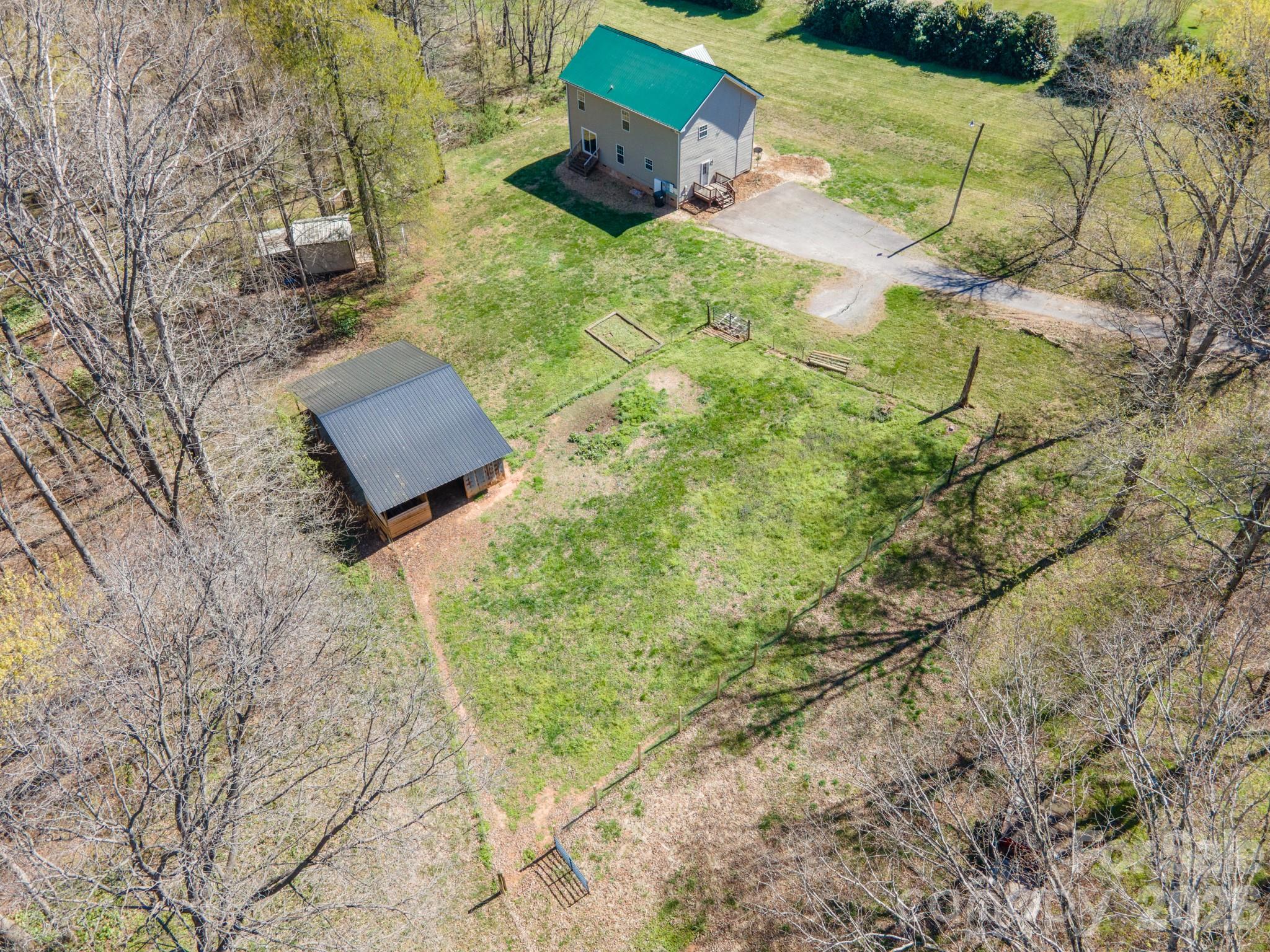 193 Red Hawk Lane — Olin