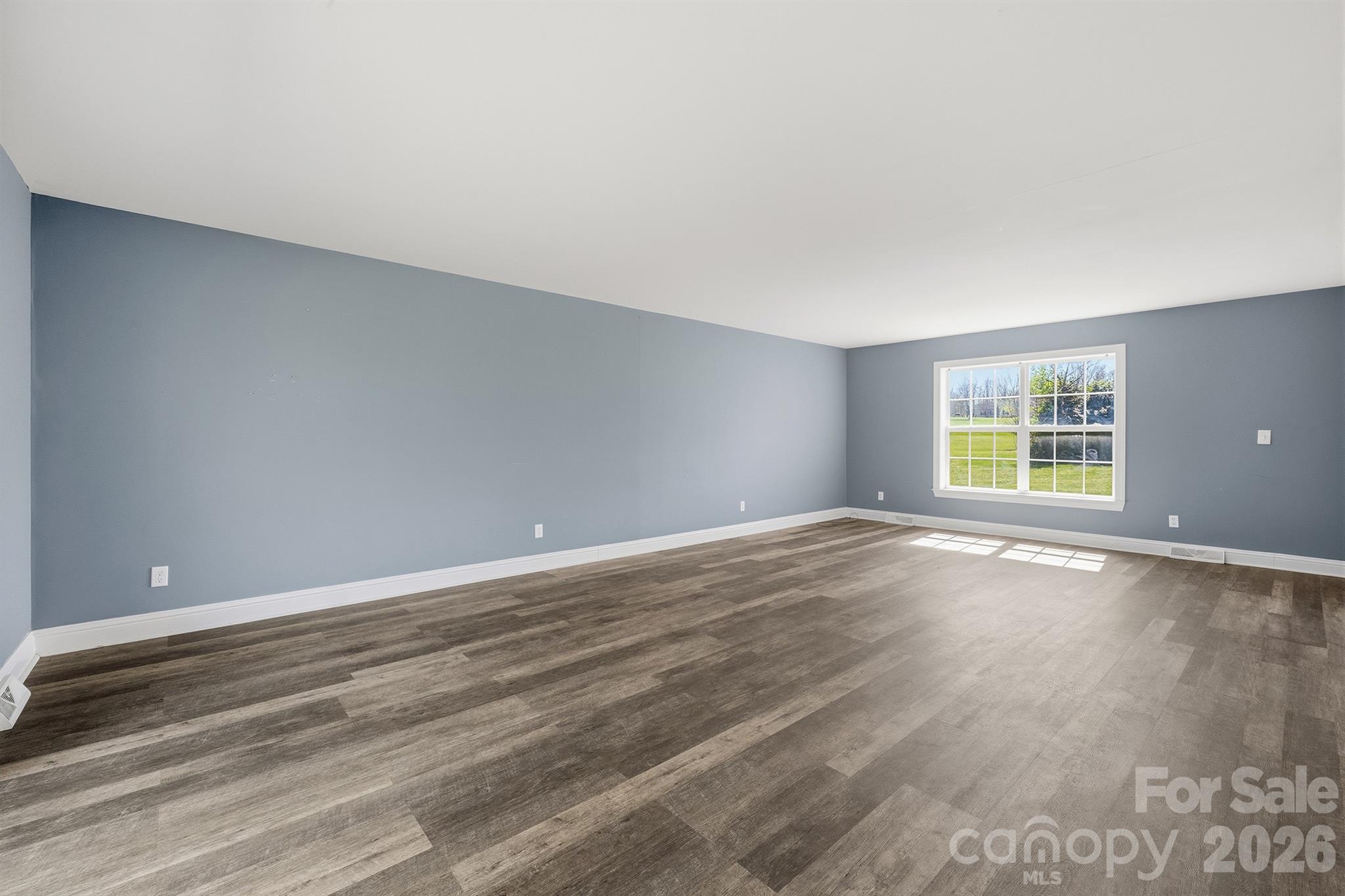 193 Red Hawk Lane — Olin