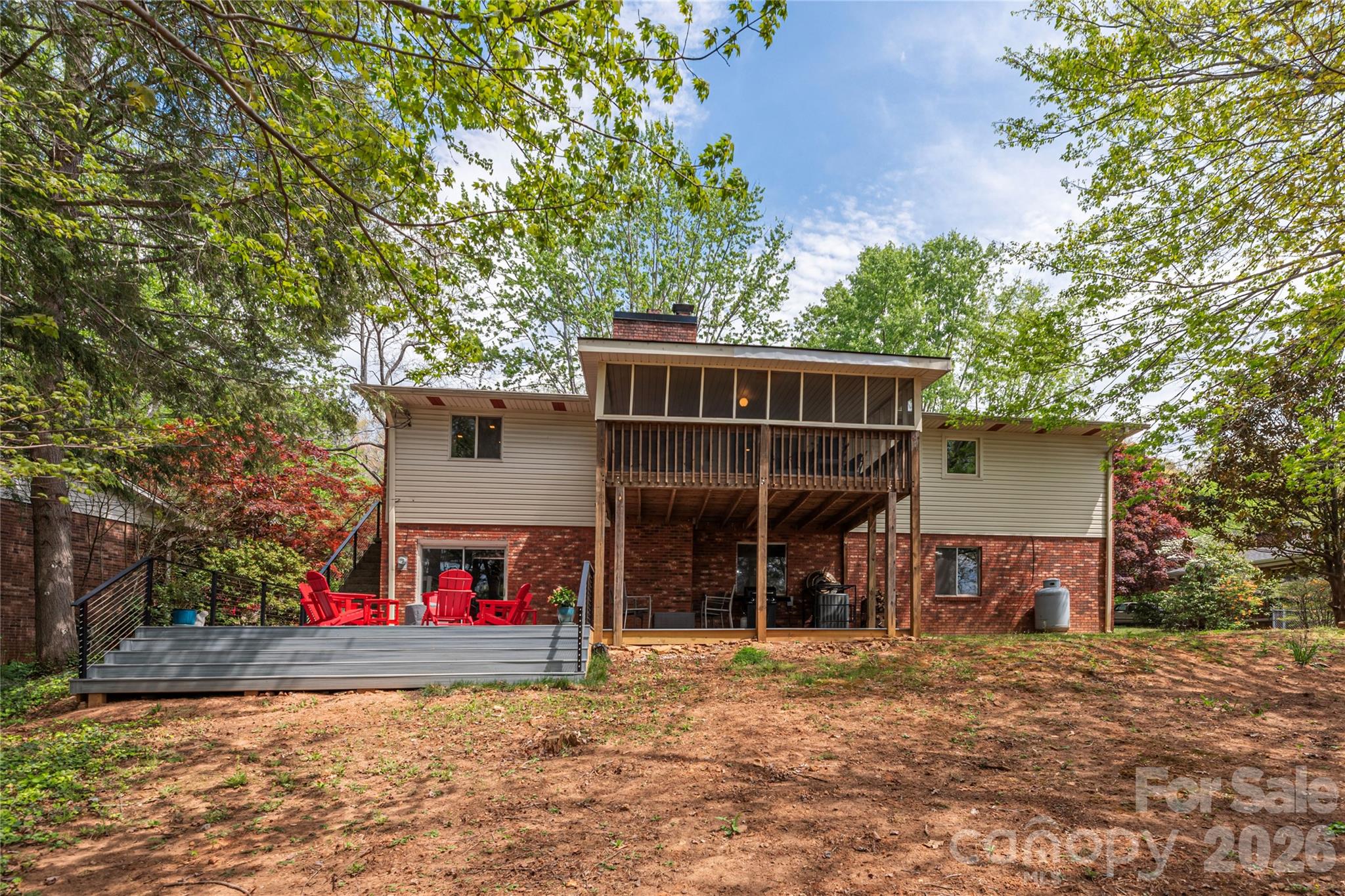 47 Deerwood Drive — Asheville