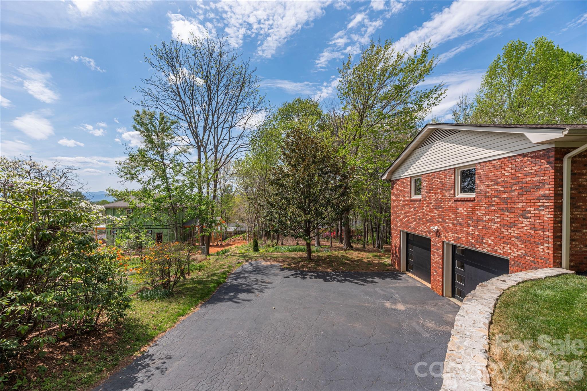 47 Deerwood Drive — Asheville