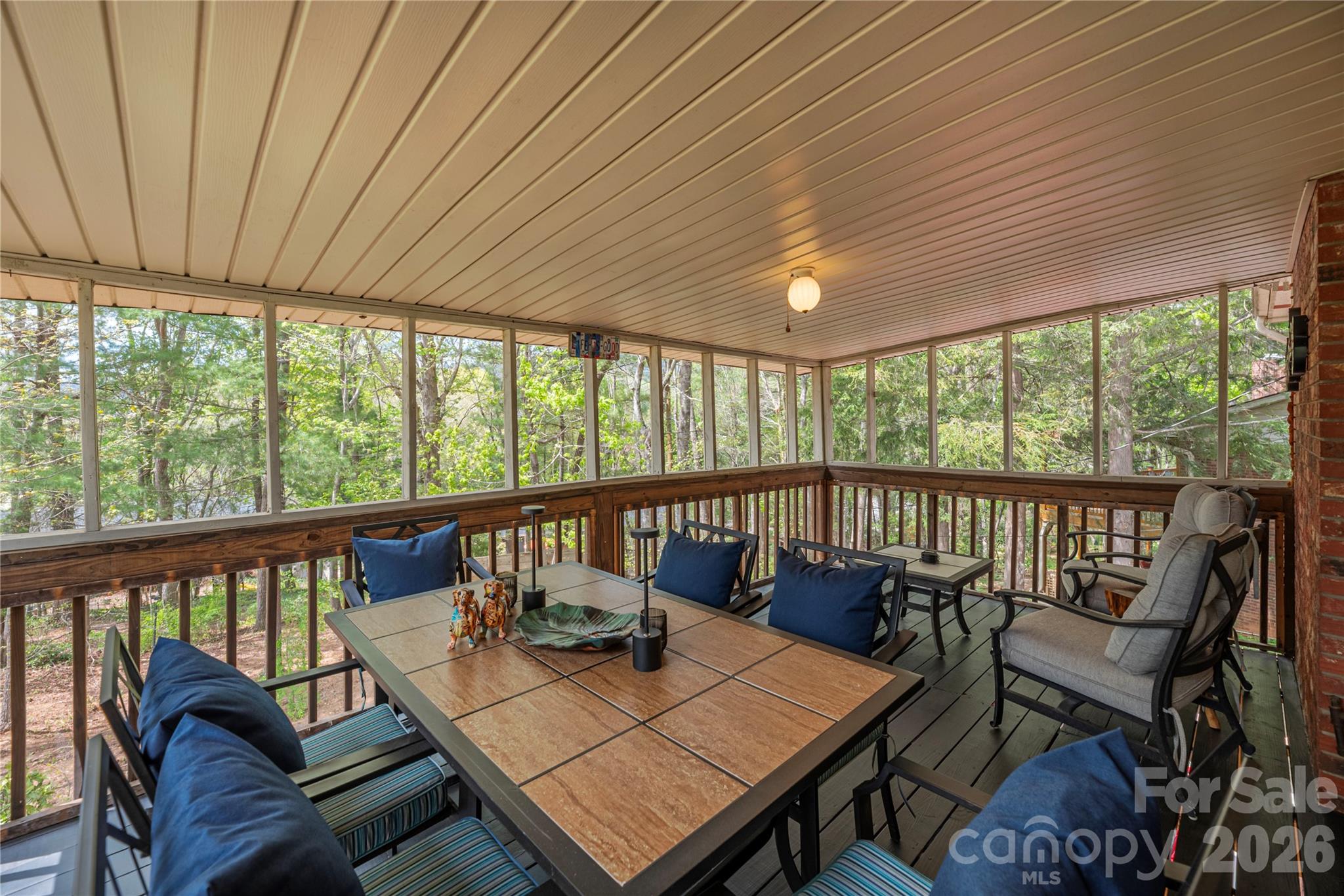 47 Deerwood Drive — Asheville