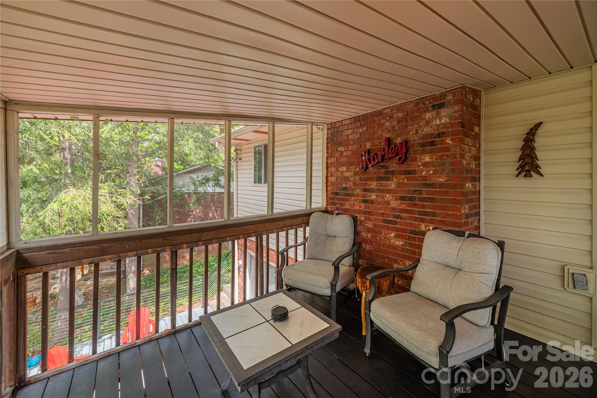47 Deerwood Drive — Asheville