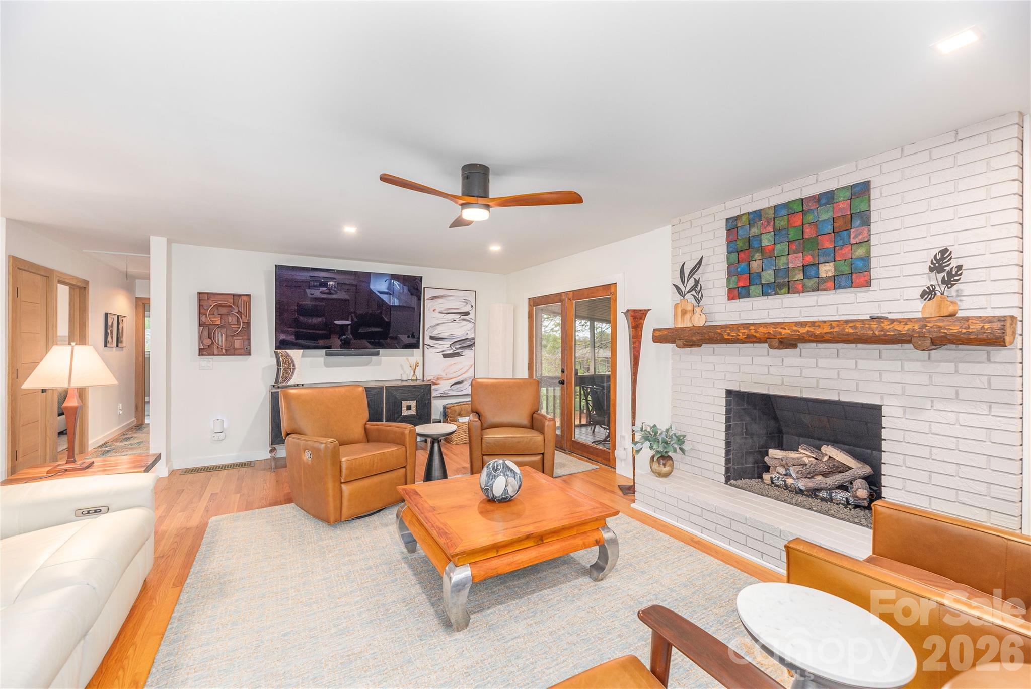 47 Deerwood Drive — Asheville