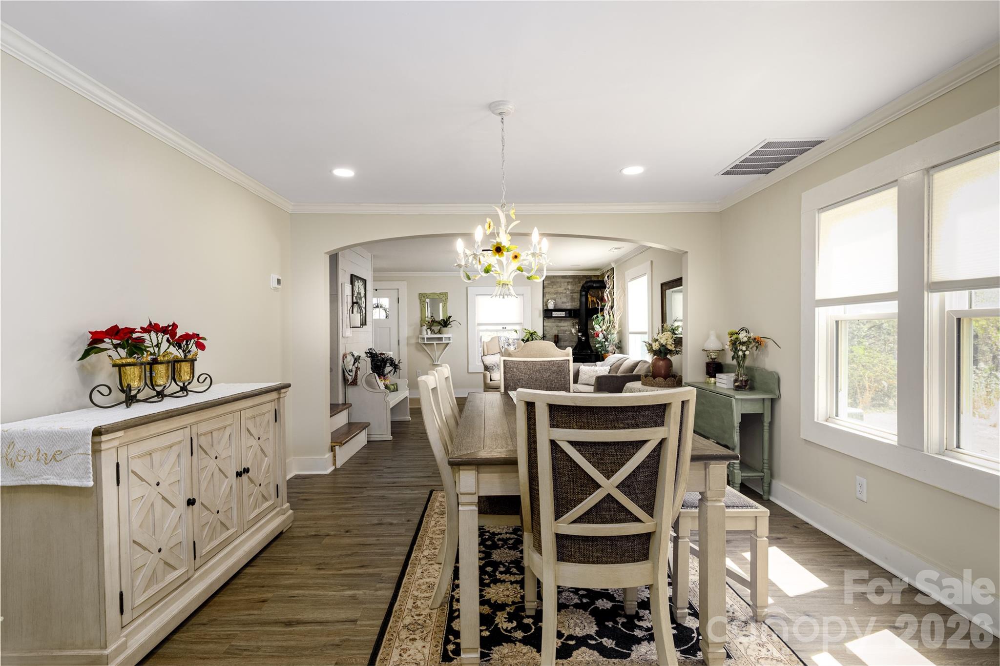 4100 S Fork Street — Hickory
