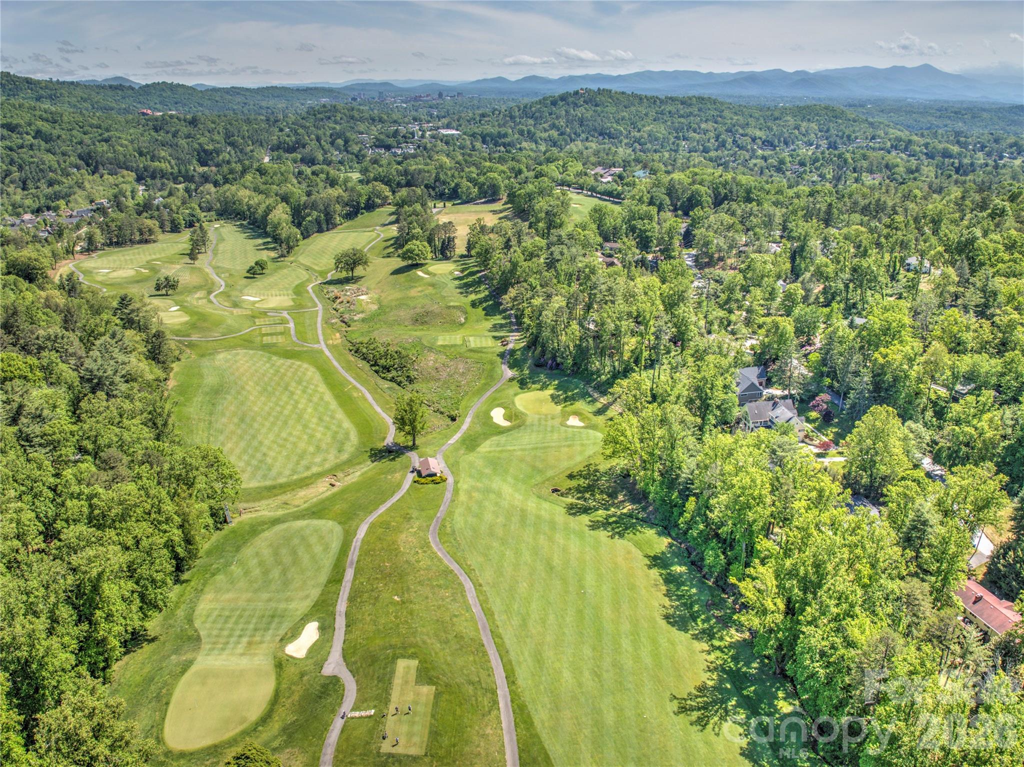 200 Robinhood Road — Asheville