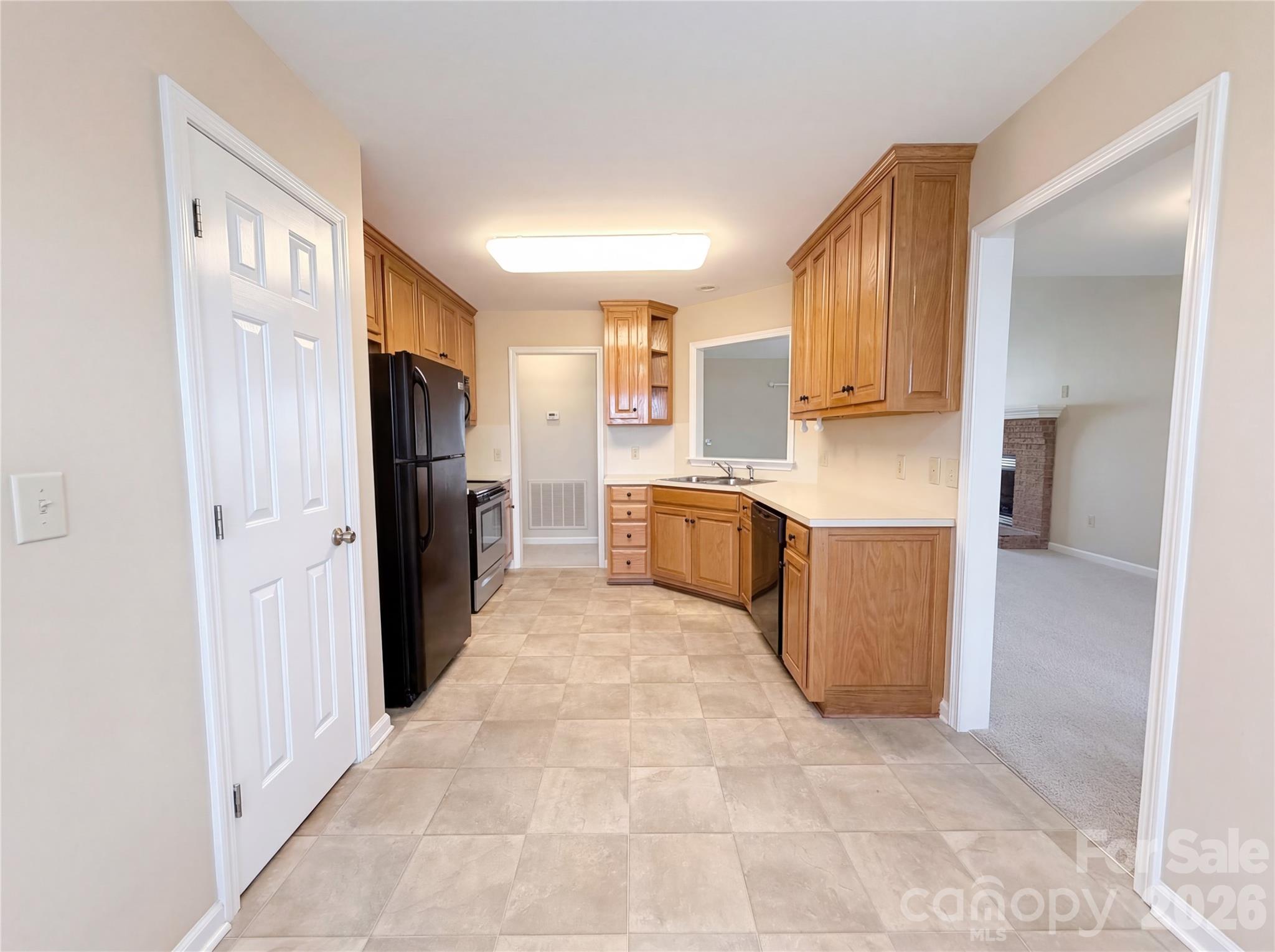 600 Emerson Drive — Mooresville