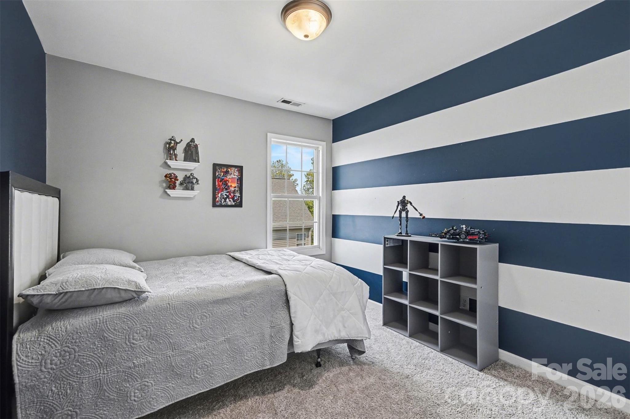 255 19th Avenue SE — Hickory