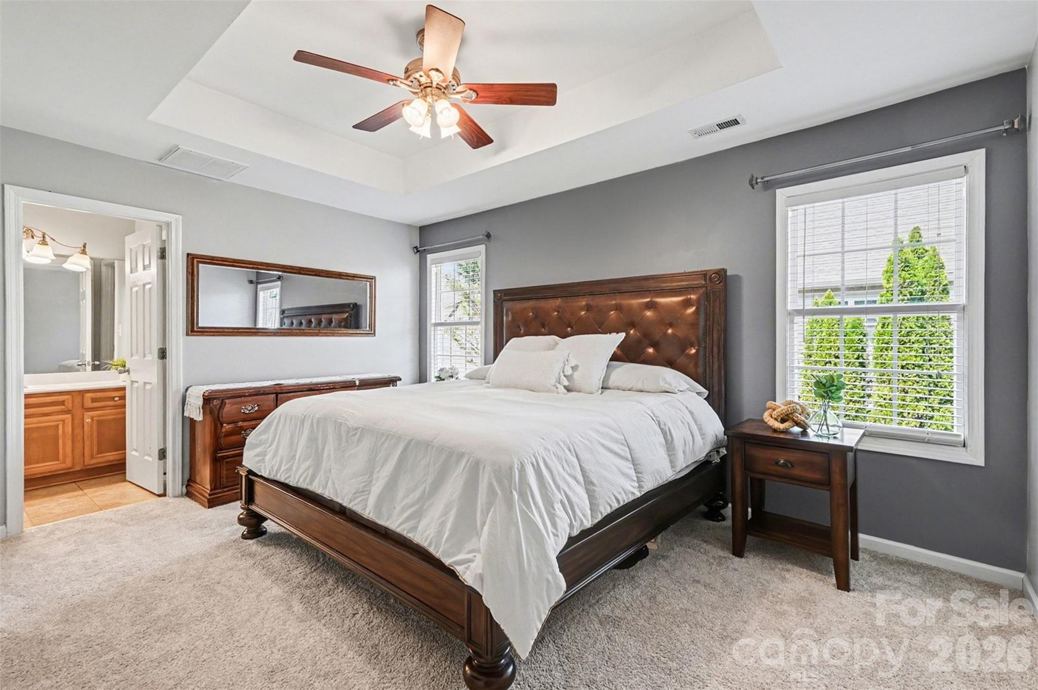 255 19th Avenue SE — Hickory