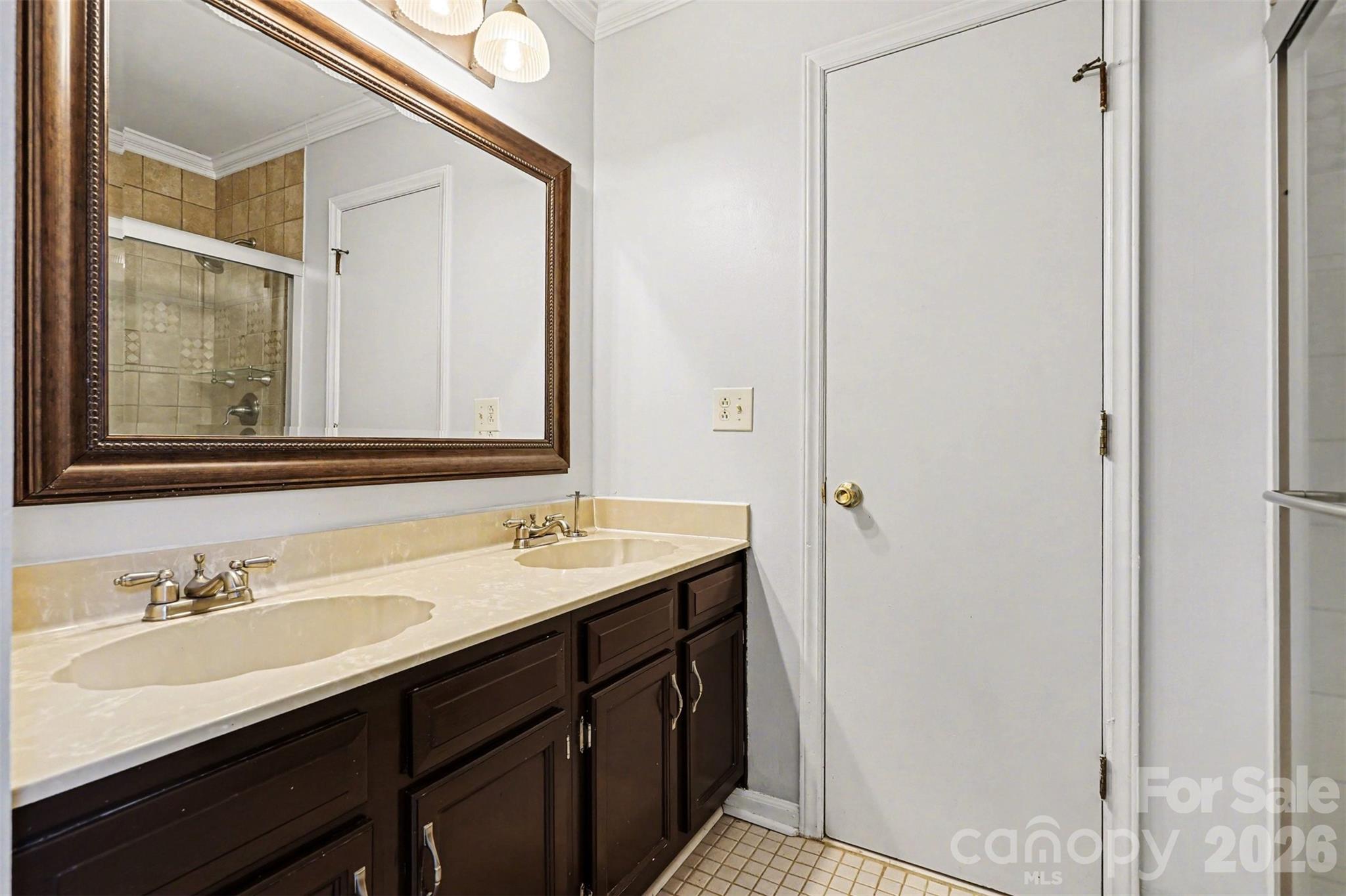 630 Silversmith Drive — Charlotte