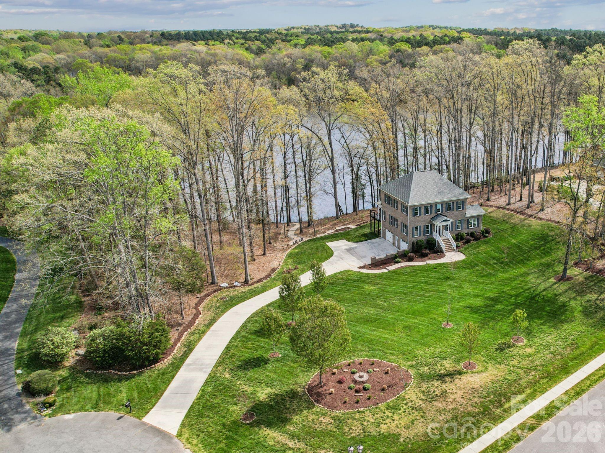 902 Bridgewater Drive — Monroe