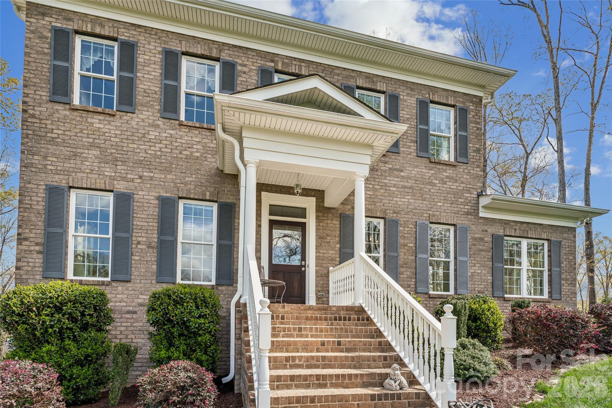 902 Bridgewater Drive — Monroe