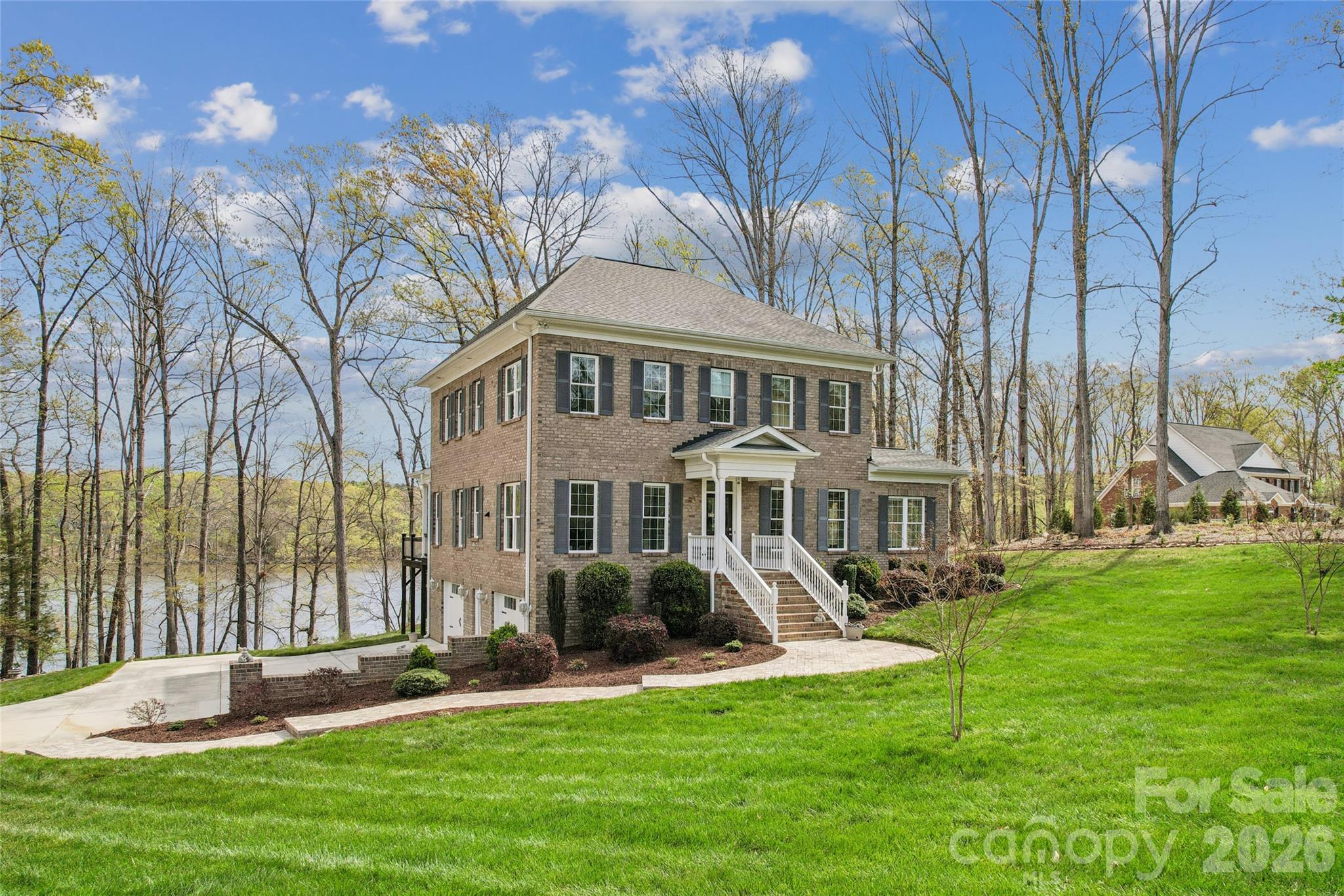 902 Bridgewater Drive — Monroe