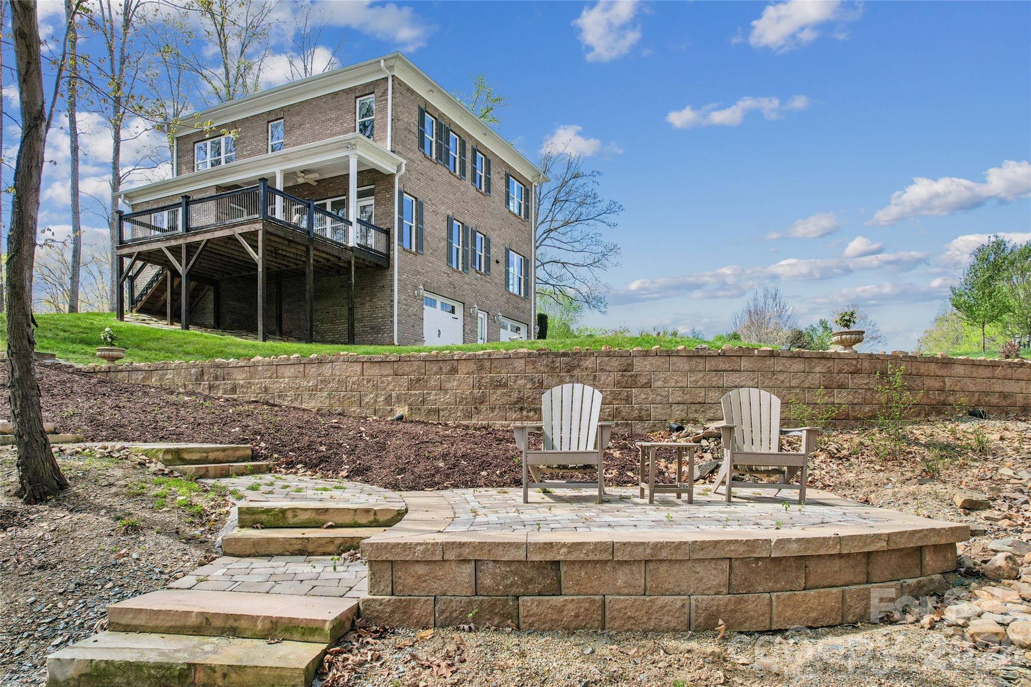 902 Bridgewater Drive — Monroe