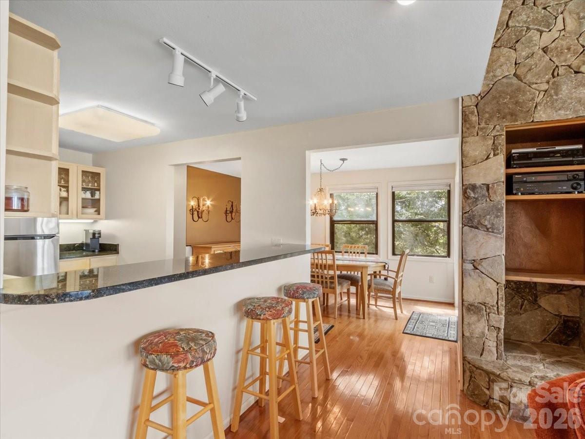 19 Lookout Loop — Burnsville