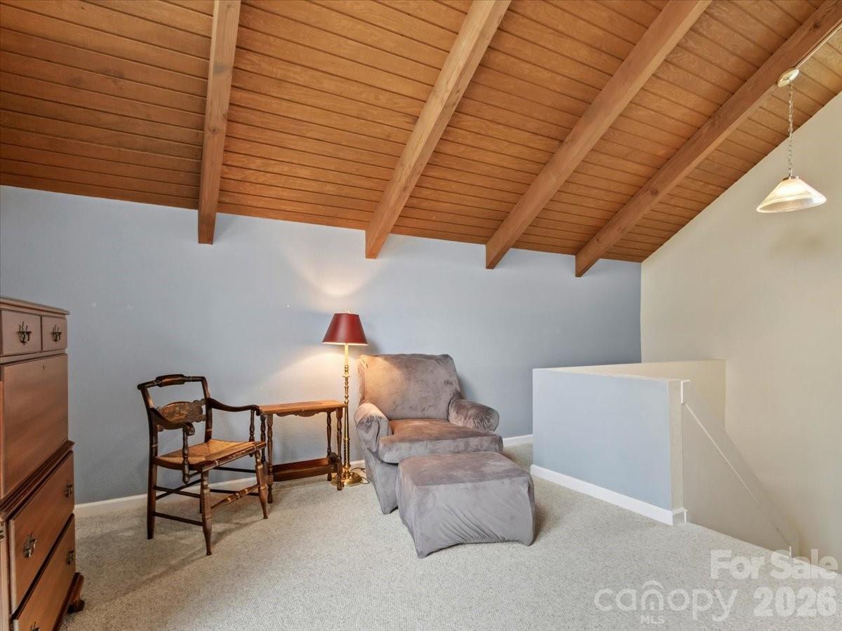 19 Lookout Loop — Burnsville