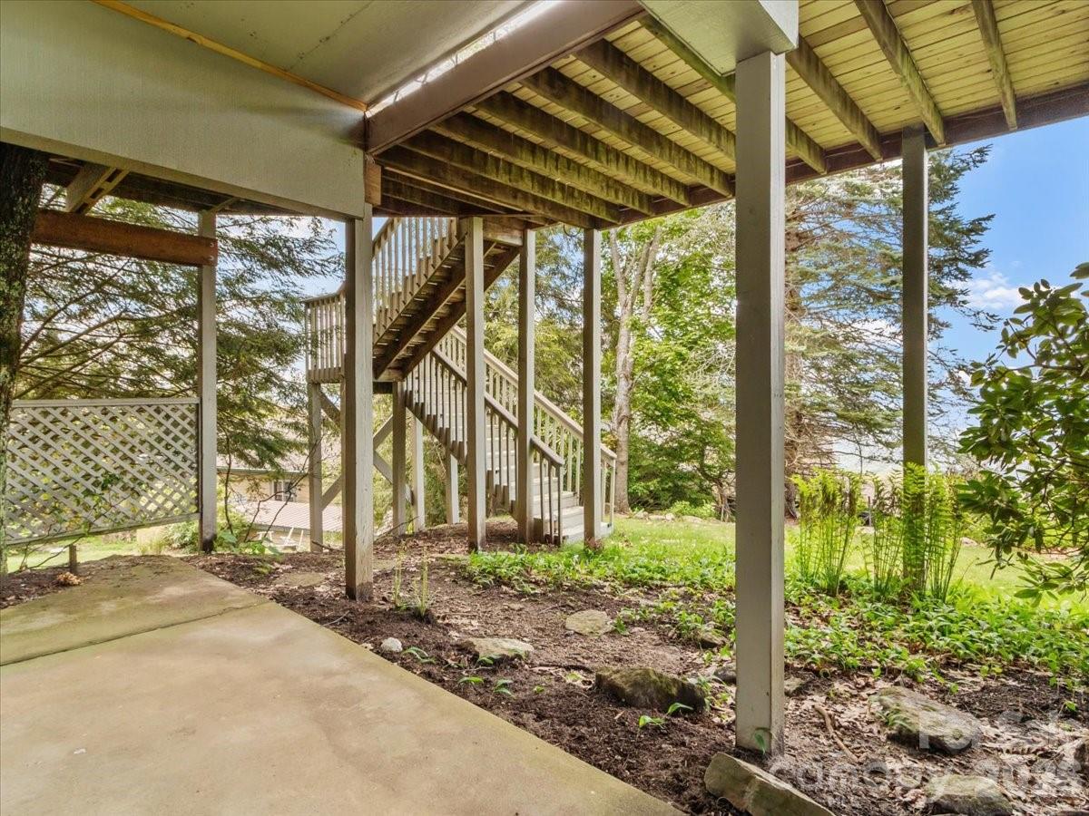19 Lookout Loop — Burnsville