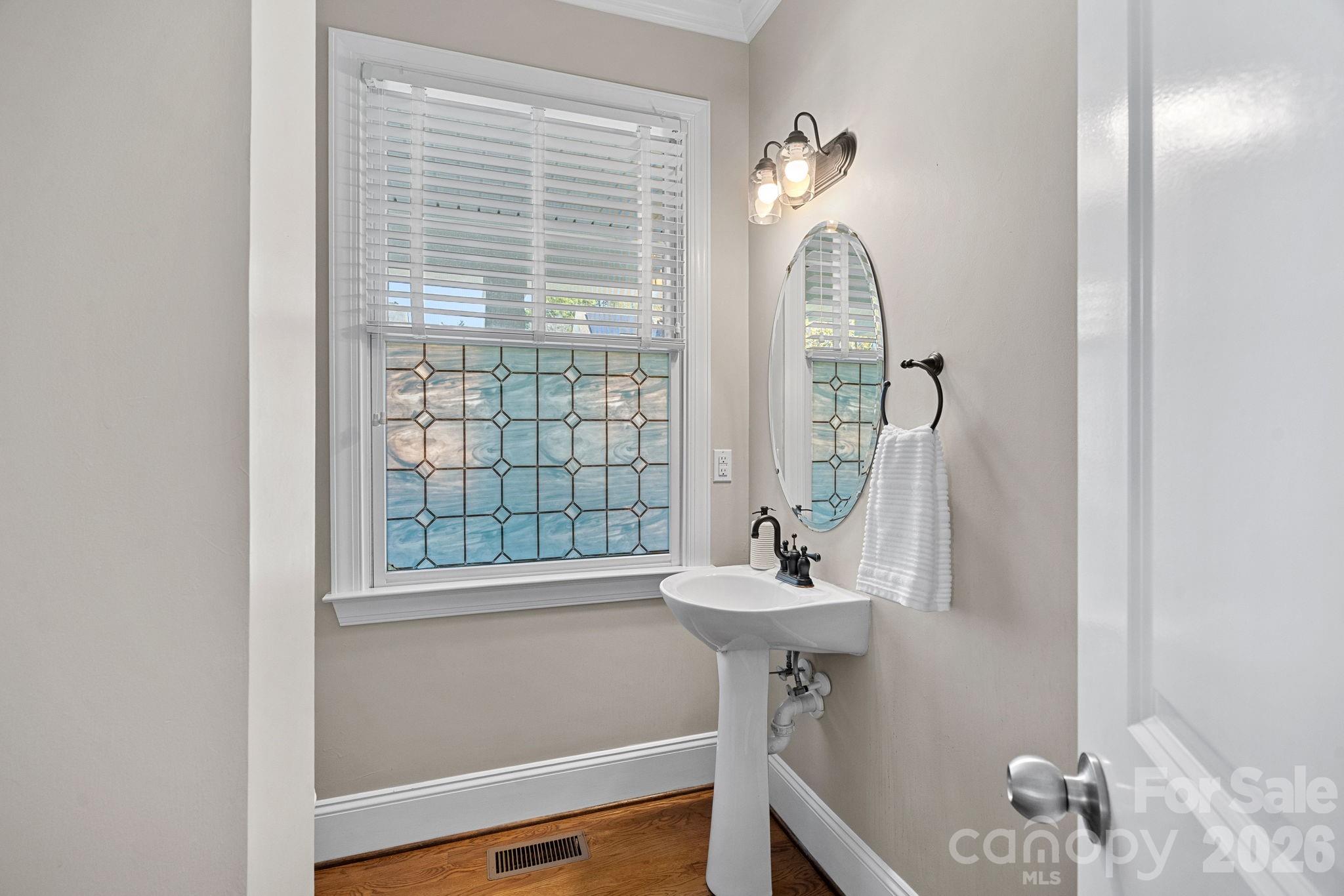 123 Hedgewood Drive — Mooresville