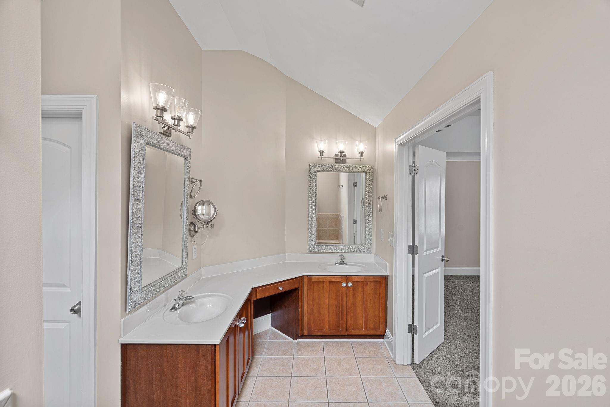 123 Hedgewood Drive — Mooresville