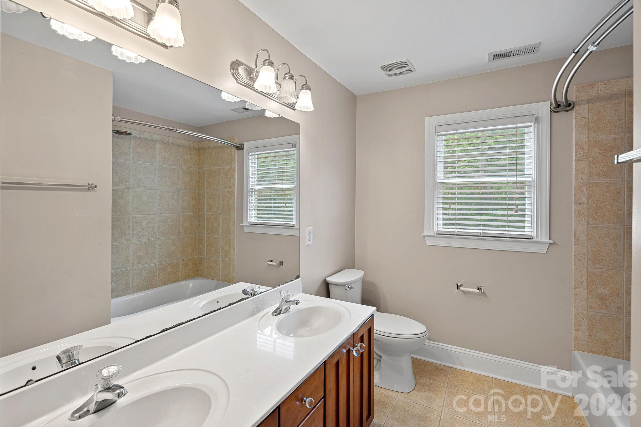 123 Hedgewood Drive — Mooresville