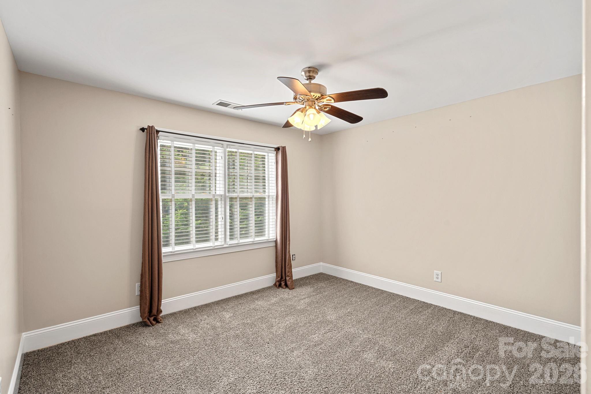123 Hedgewood Drive — Mooresville