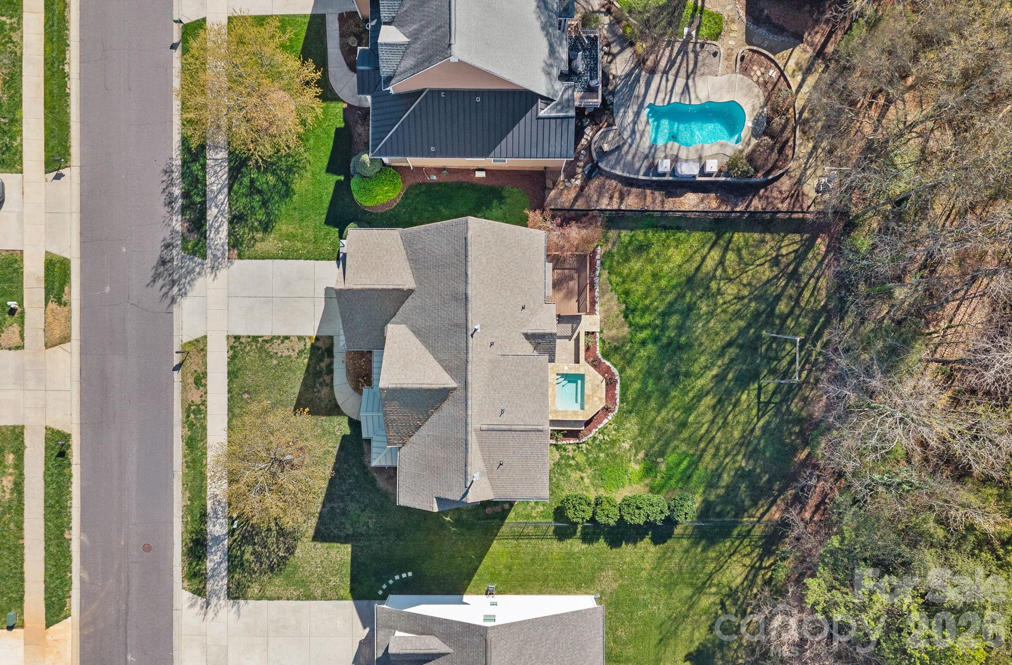 123 Hedgewood Drive — Mooresville