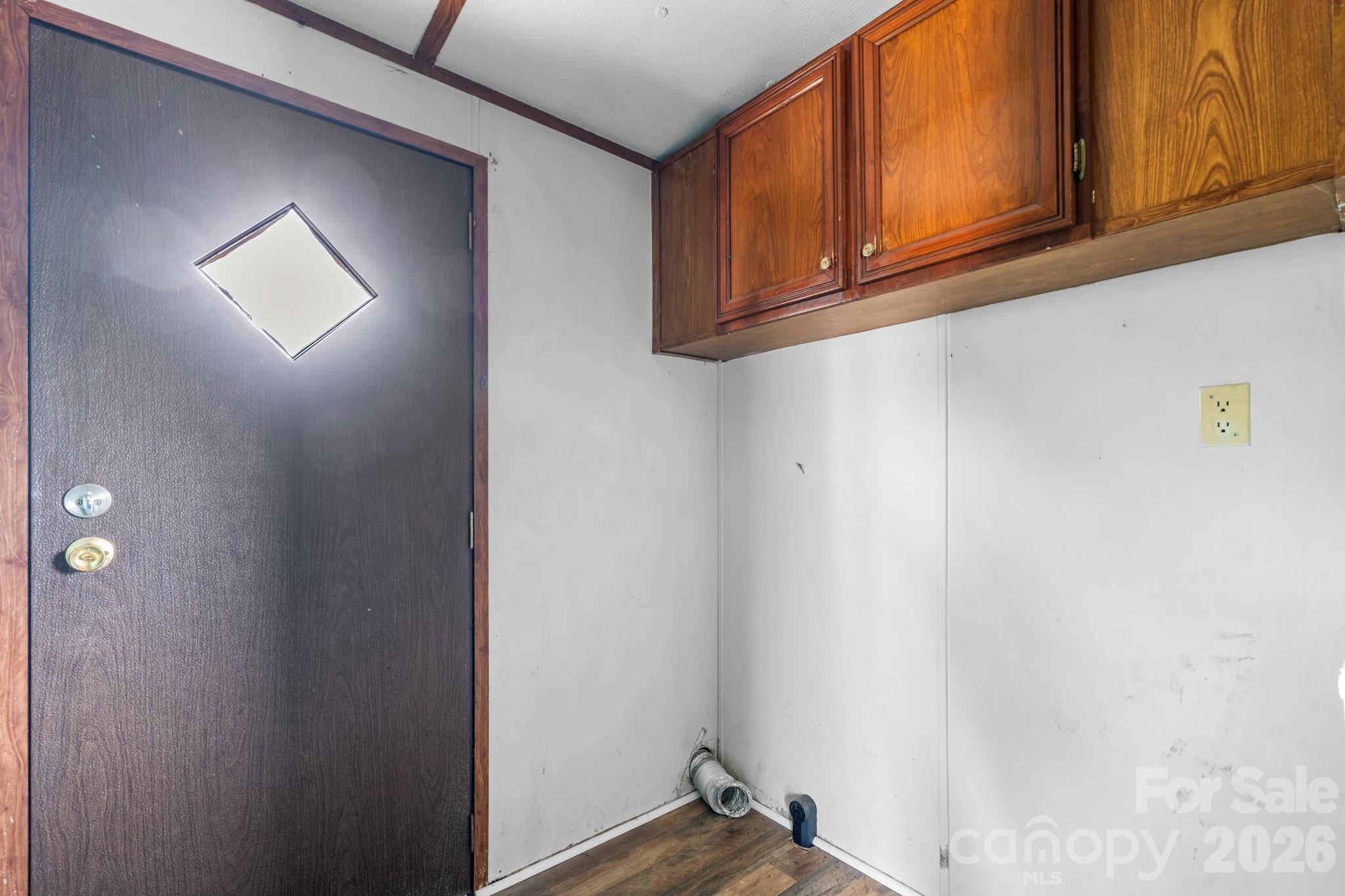 5624 R & R Farm Road — Connelly Springs