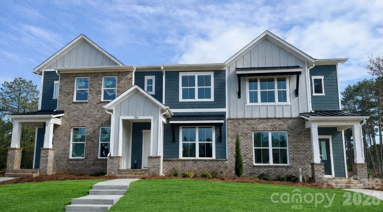 585 Cape Cod Way — Rock Hill