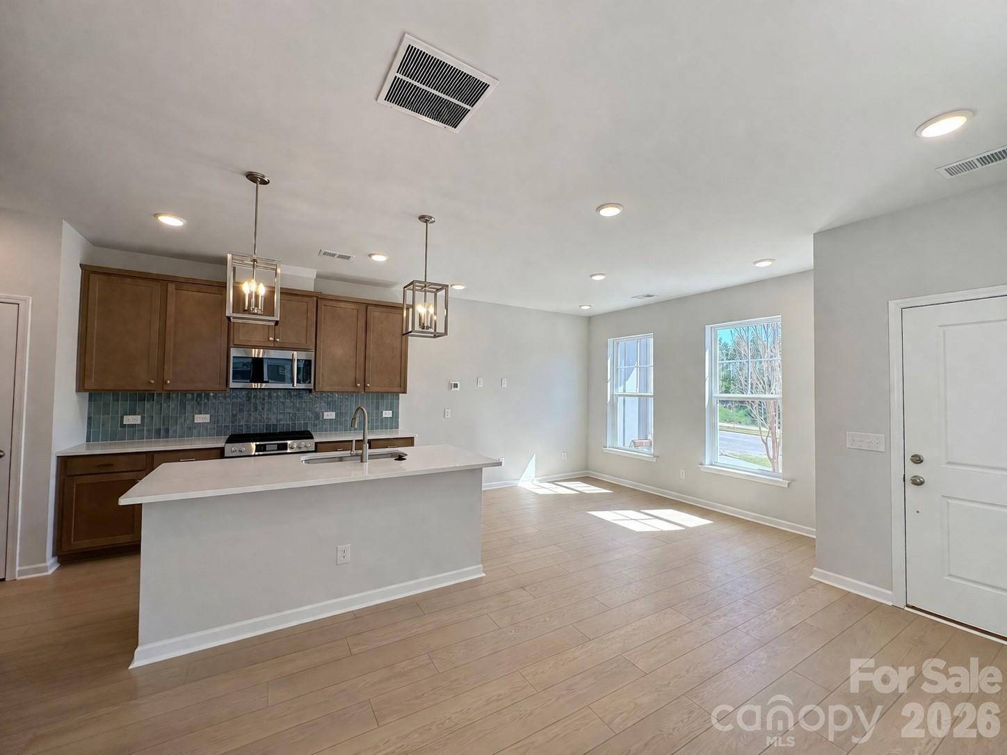 585 Cape Cod Way — Rock Hill