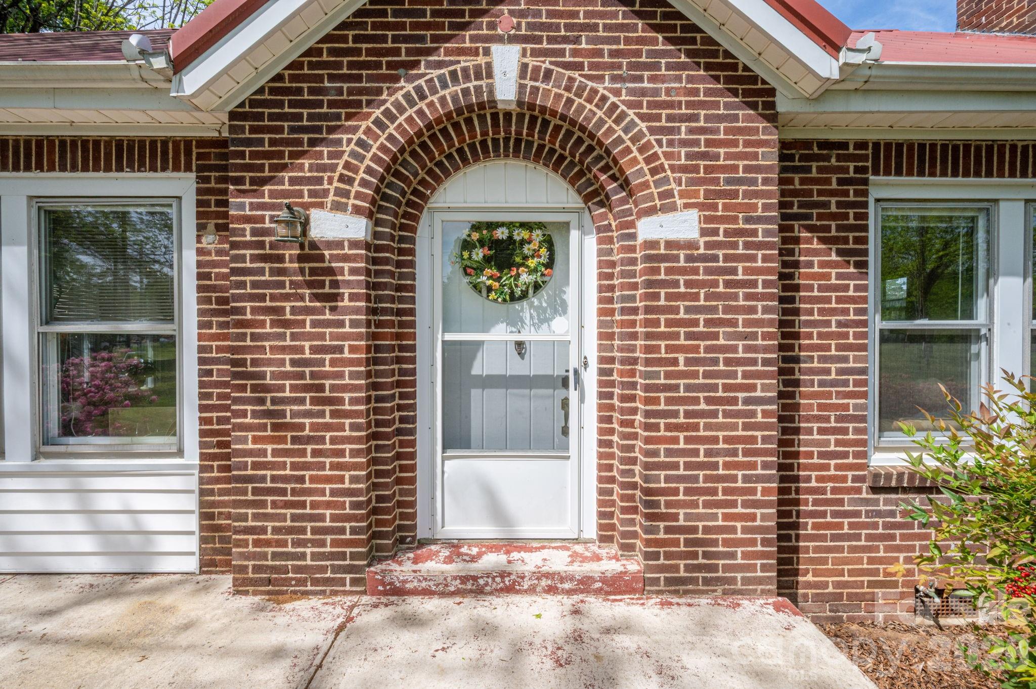 5309 Hickory Grove Road — Stanley