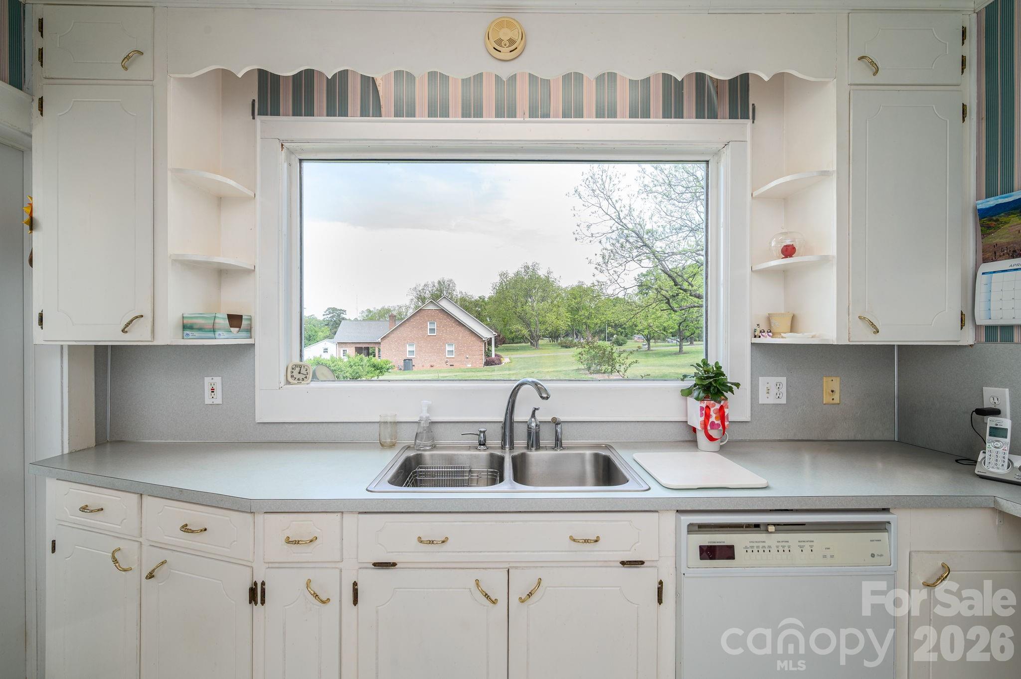 5309 Hickory Grove Road — Stanley