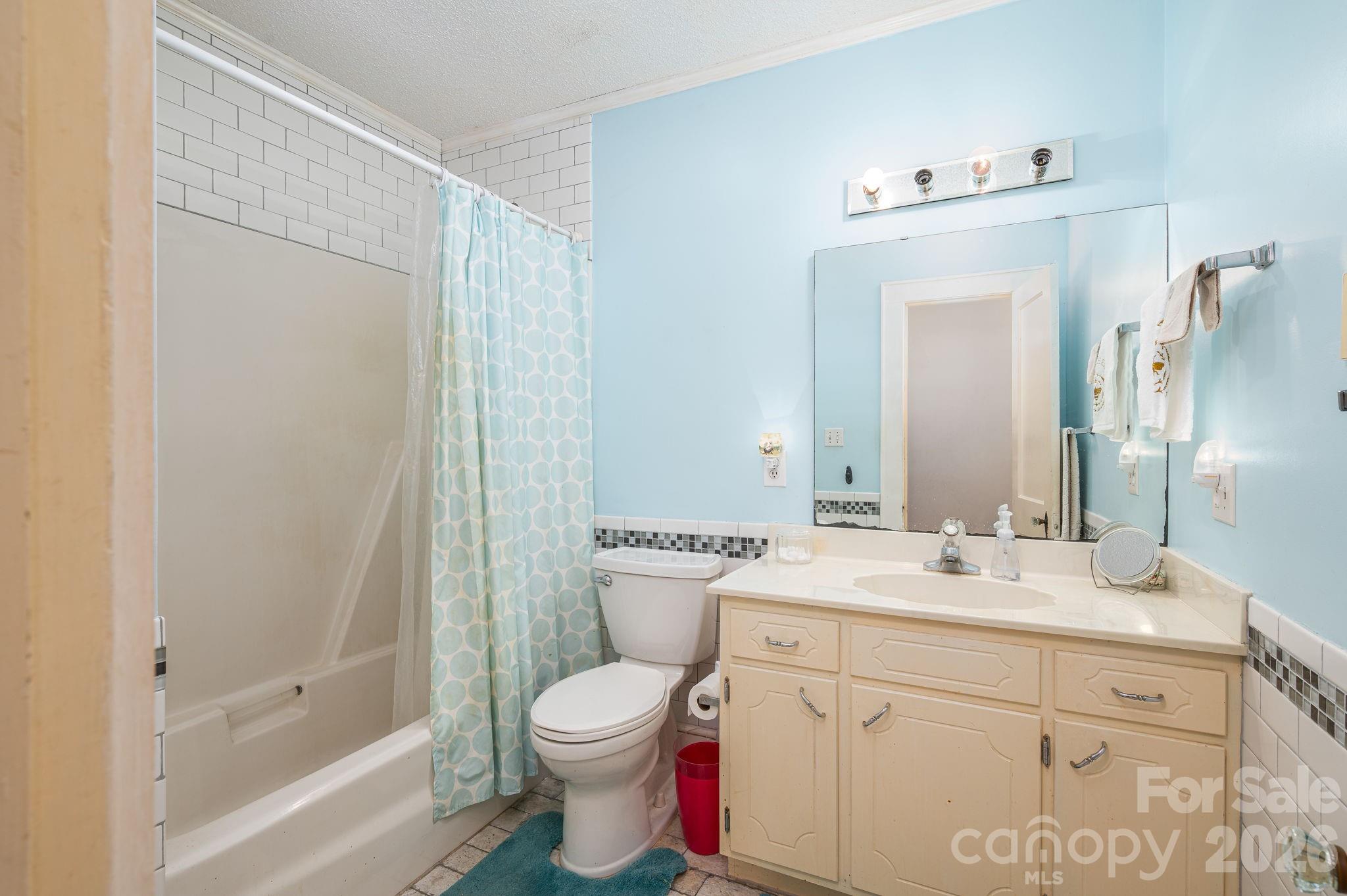 5309 Hickory Grove Road — Stanley