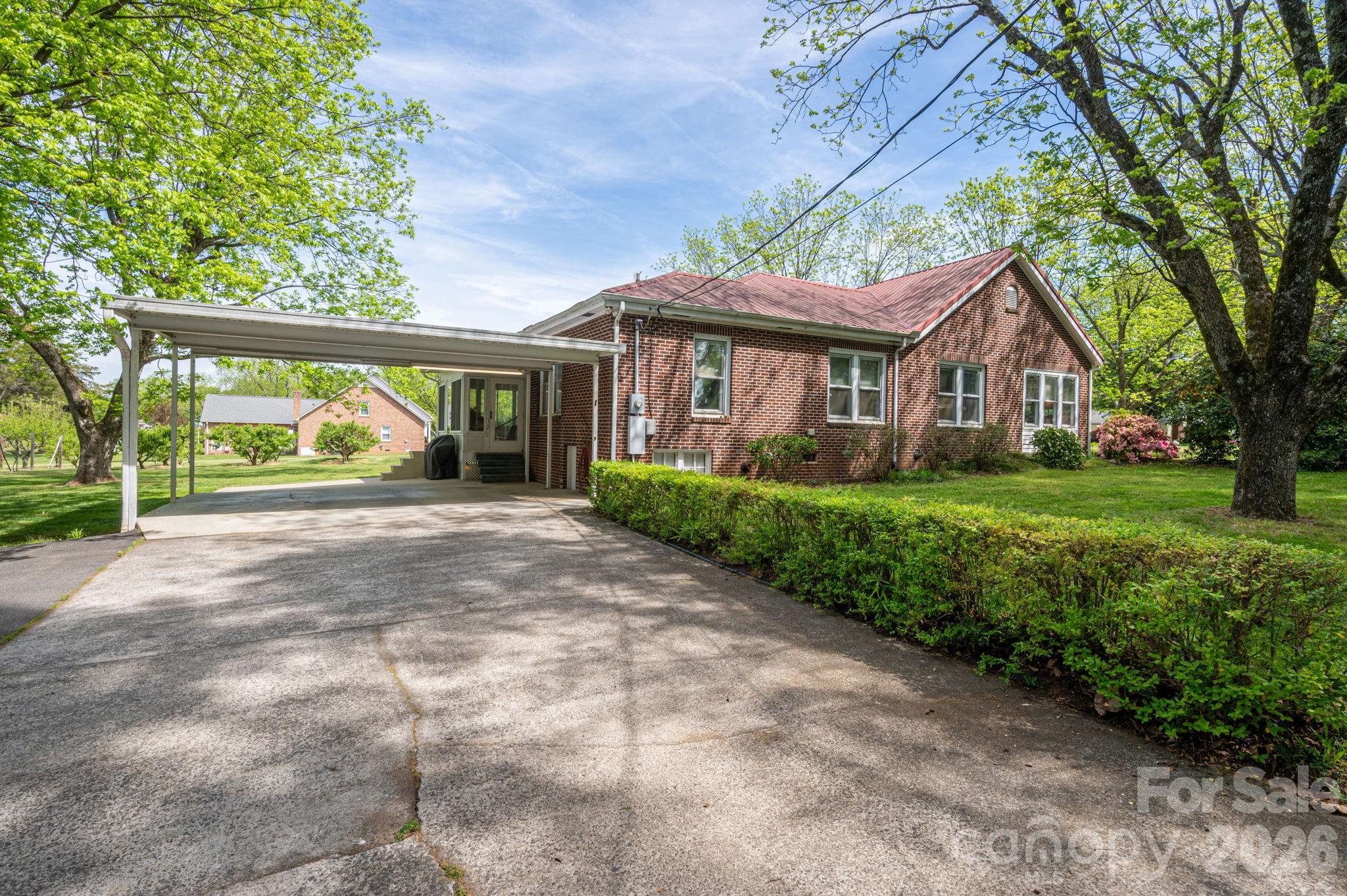 5309 Hickory Grove Road — Stanley