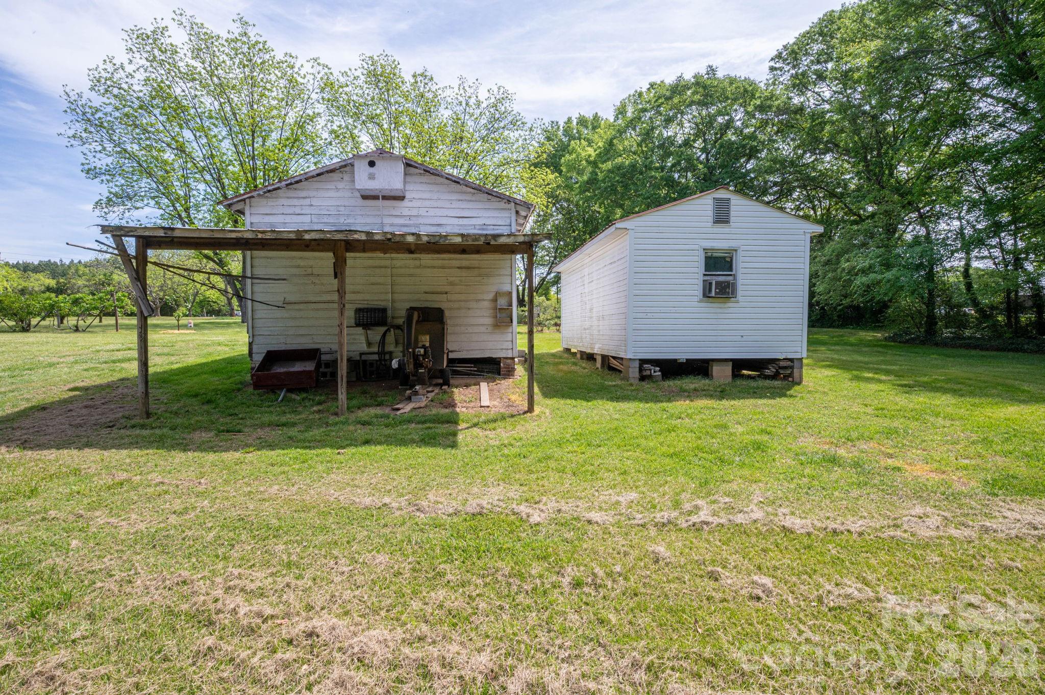 5309 Hickory Grove Road — Stanley