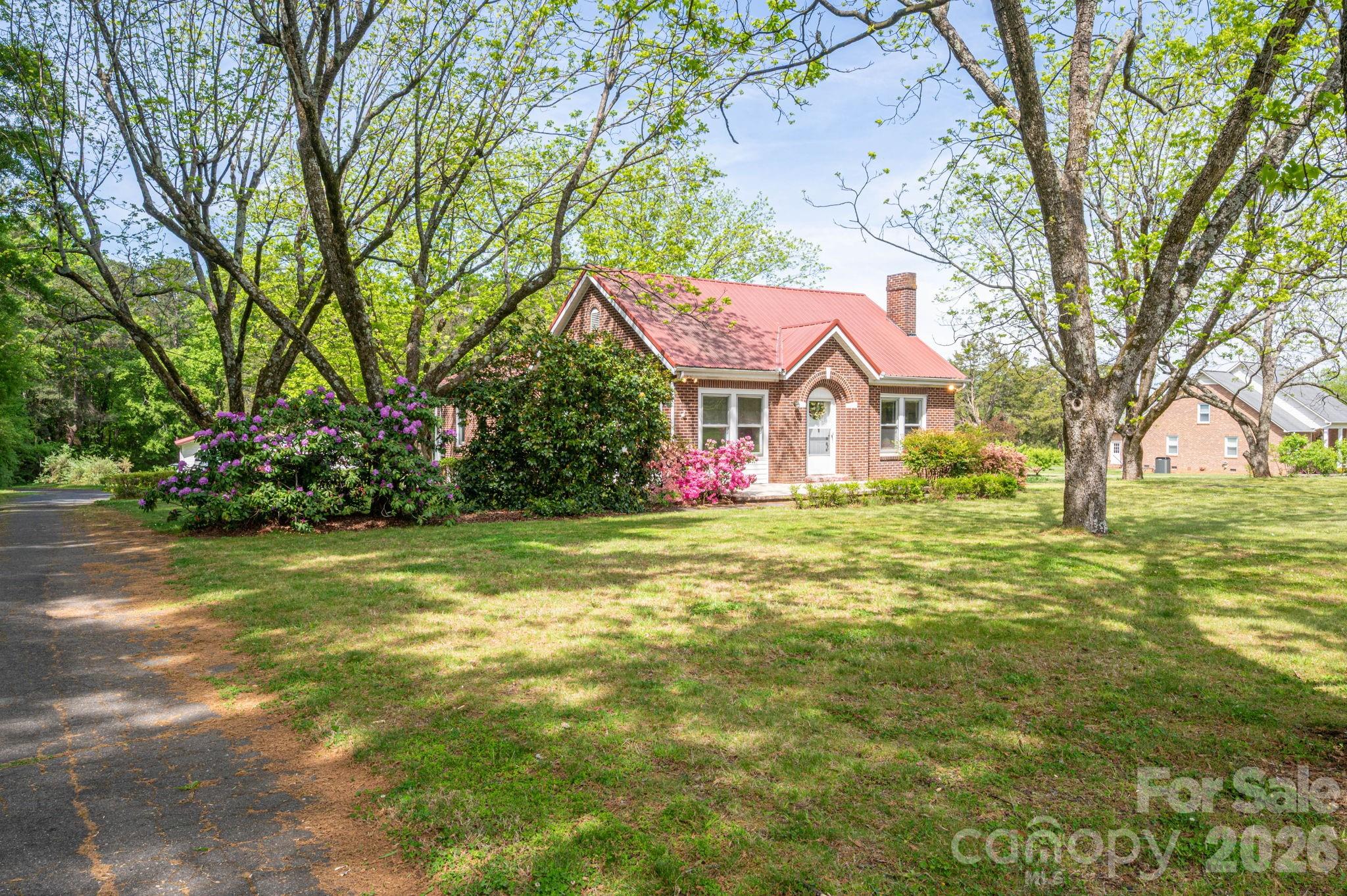 5309 Hickory Grove Road — Stanley