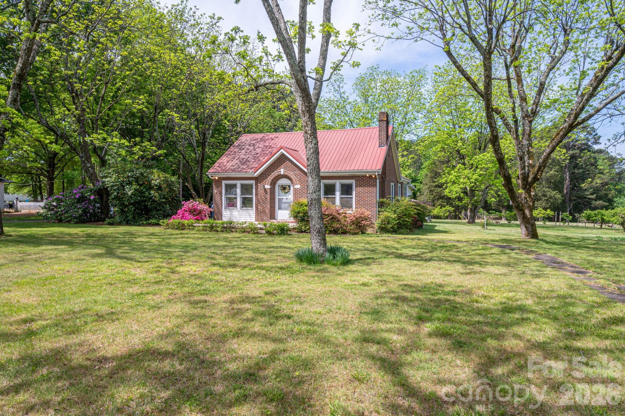 5309 Hickory Grove Road — Stanley
